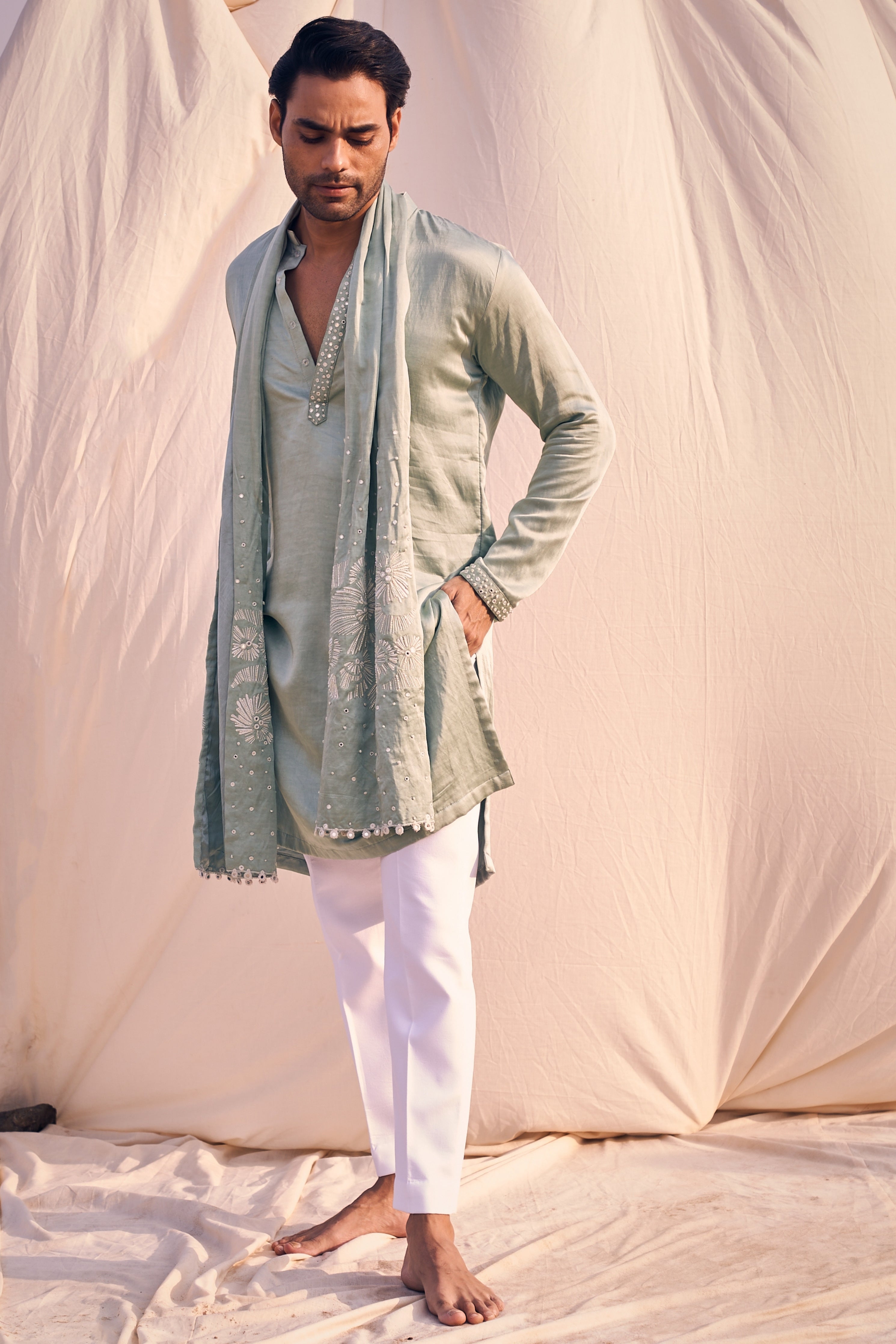 Mirror Tussels Kurta Set