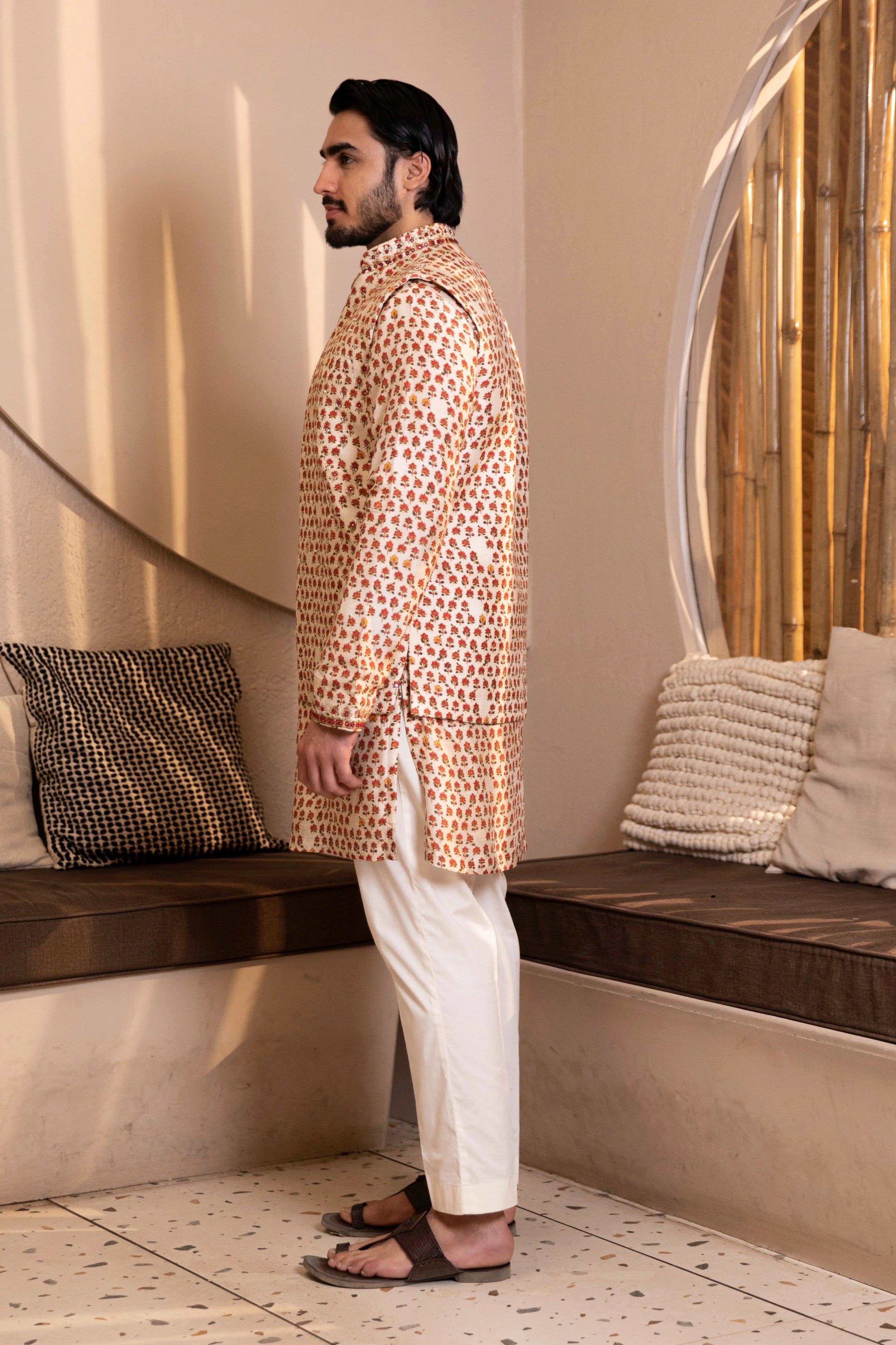Ivory Mini Buti Kurta Bandi Set