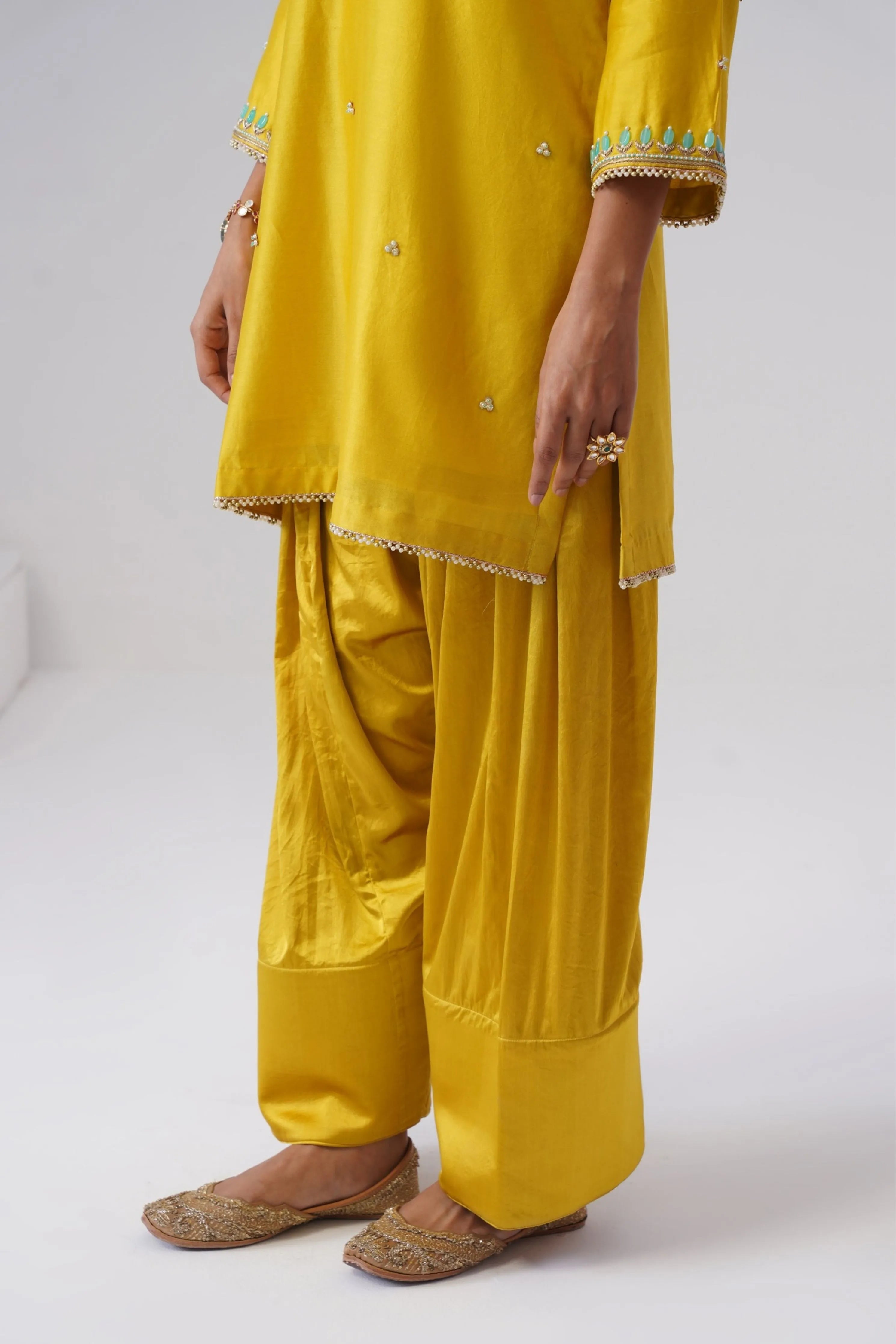 Swara Kurta Set
