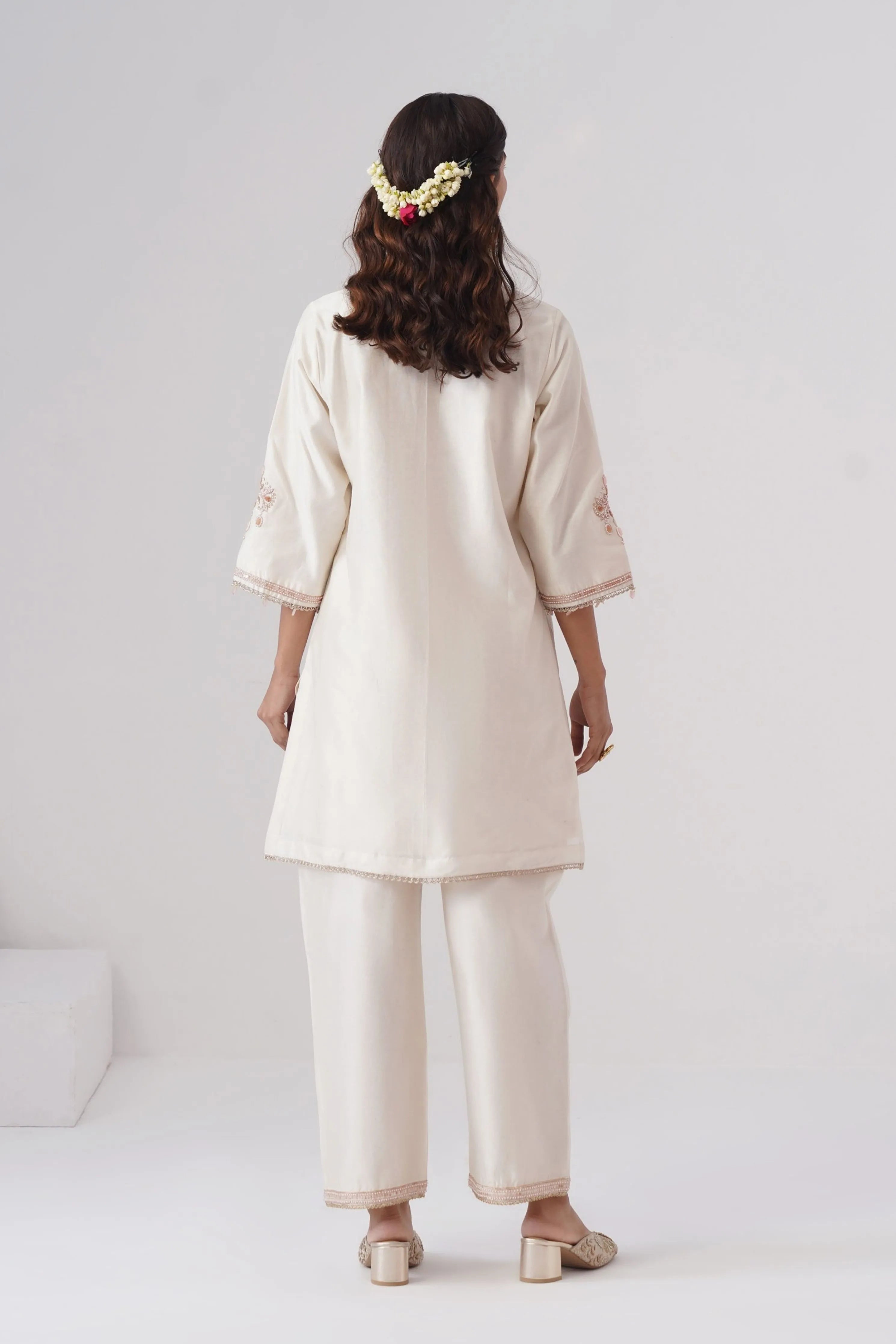 Mogra Kurta Set