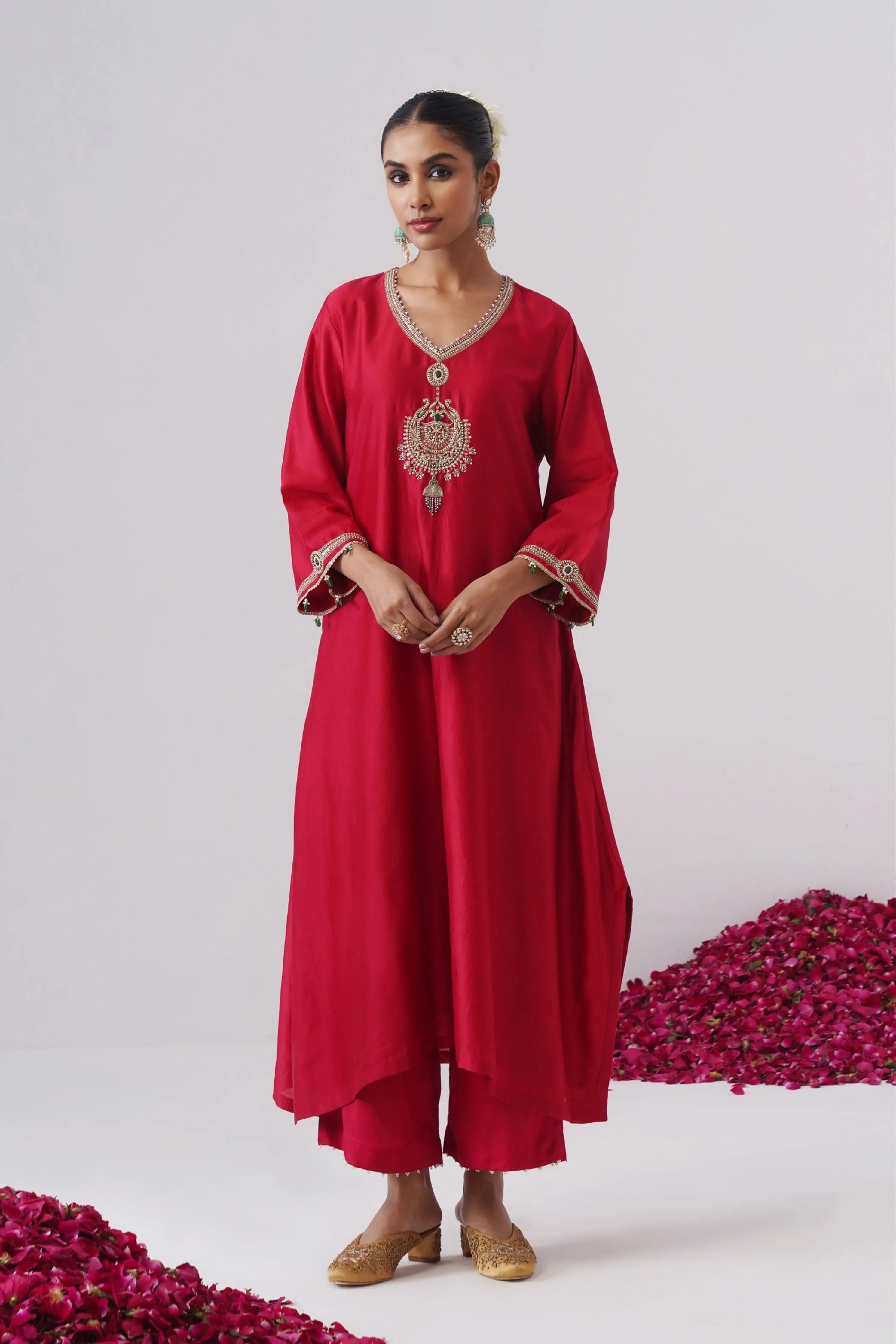 Surkh Kurta Set