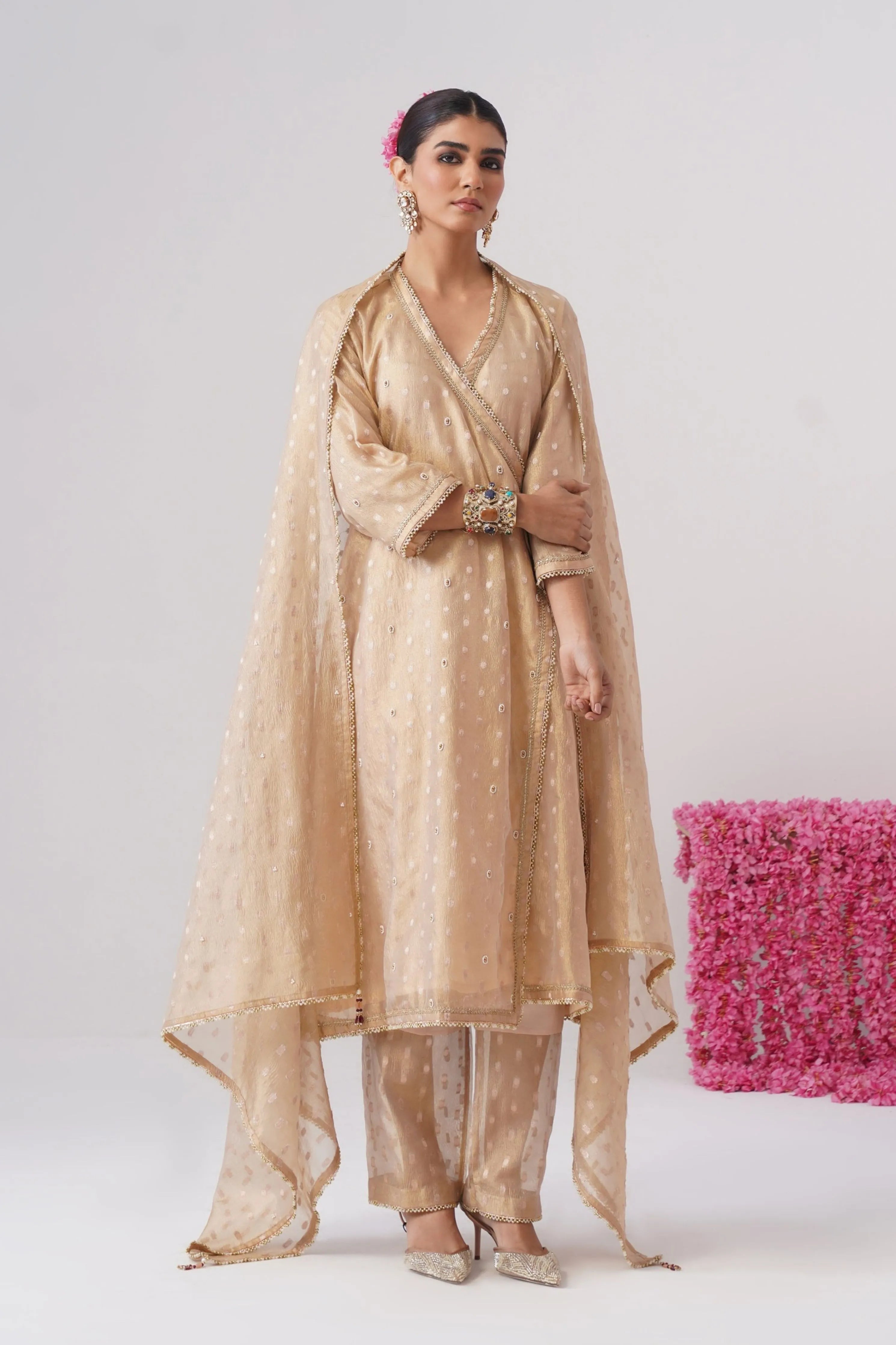 Sunehri Kurta Set