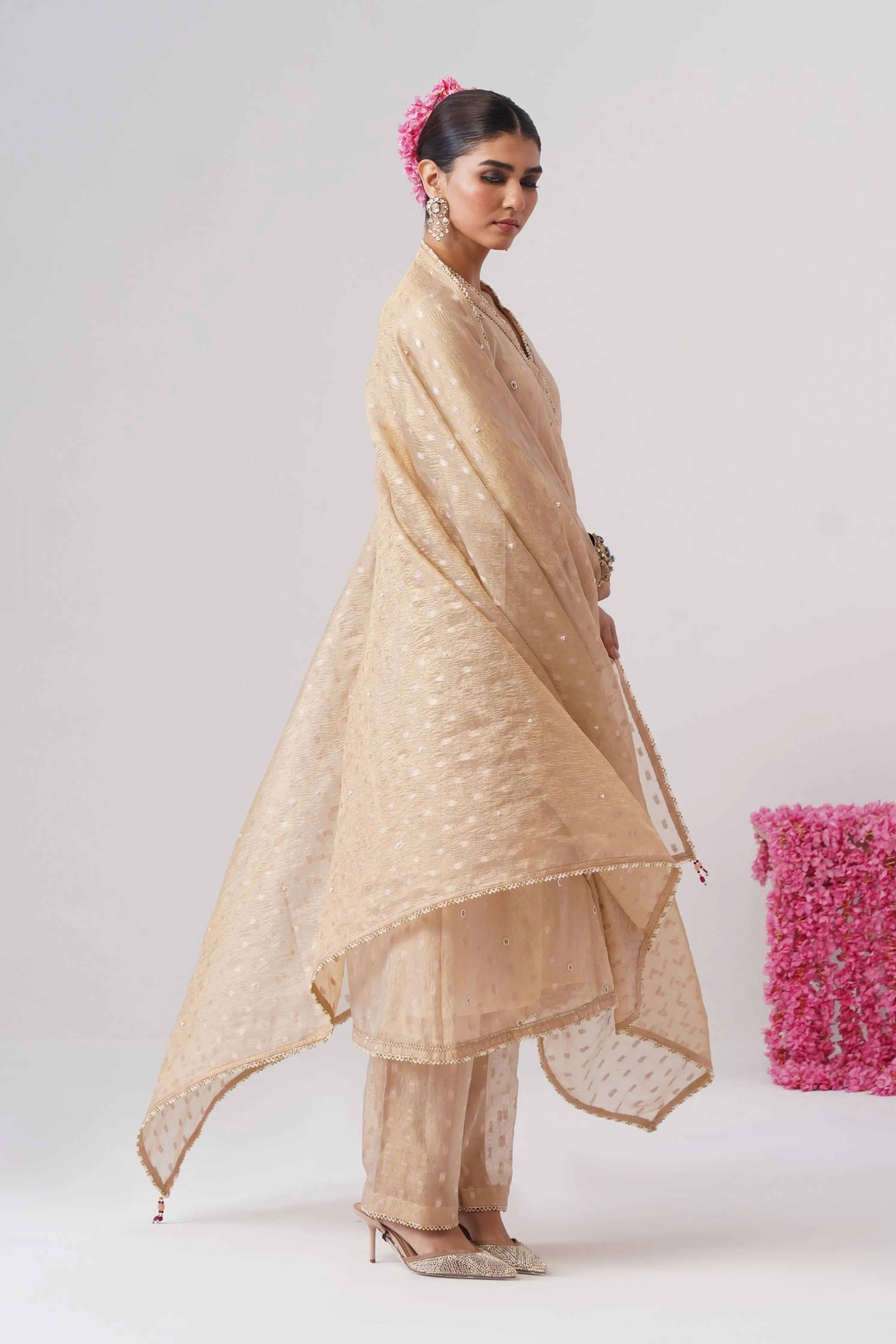 Sunehri Kurta Set