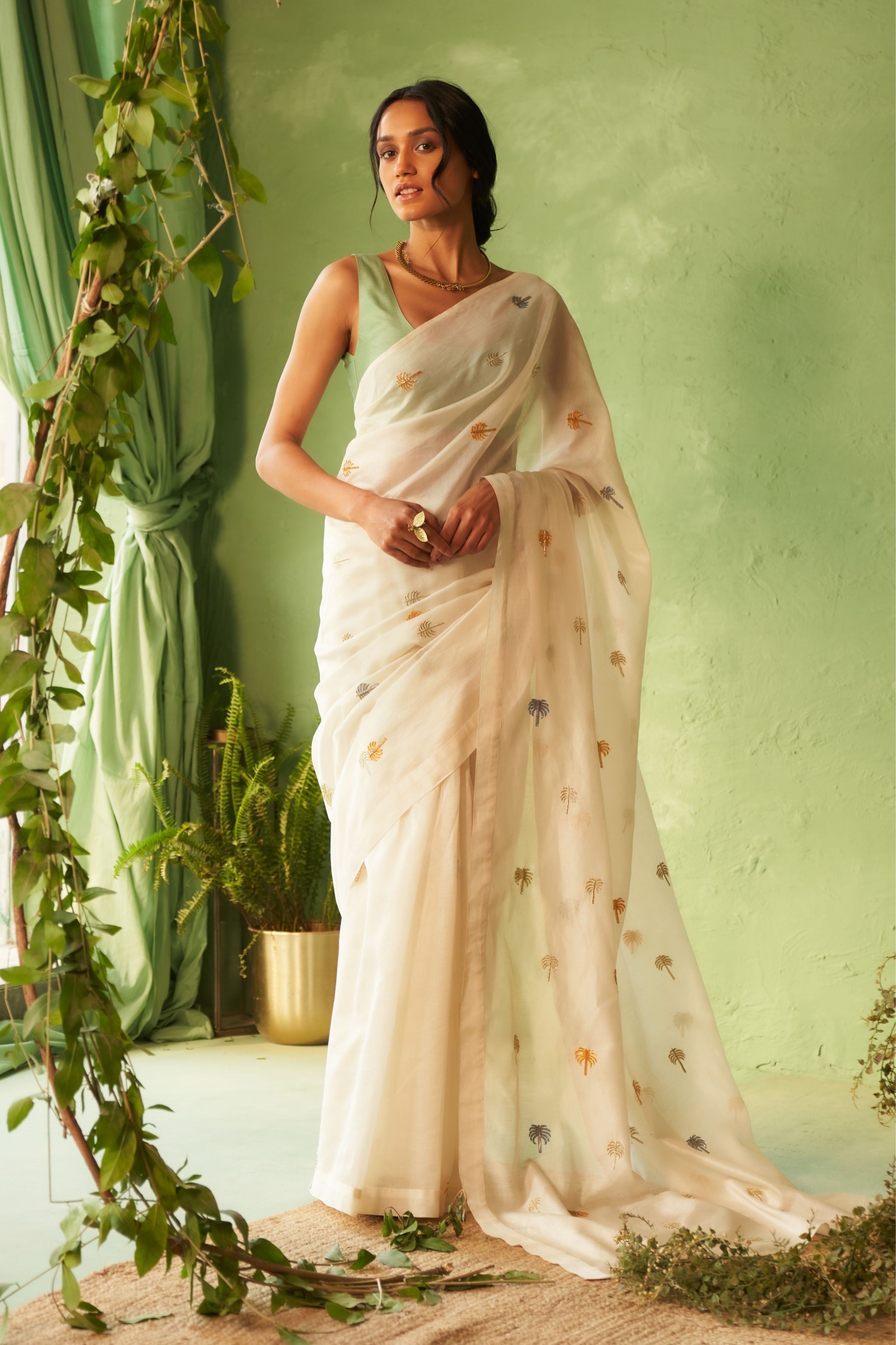 Kinaara saree with Tea Green