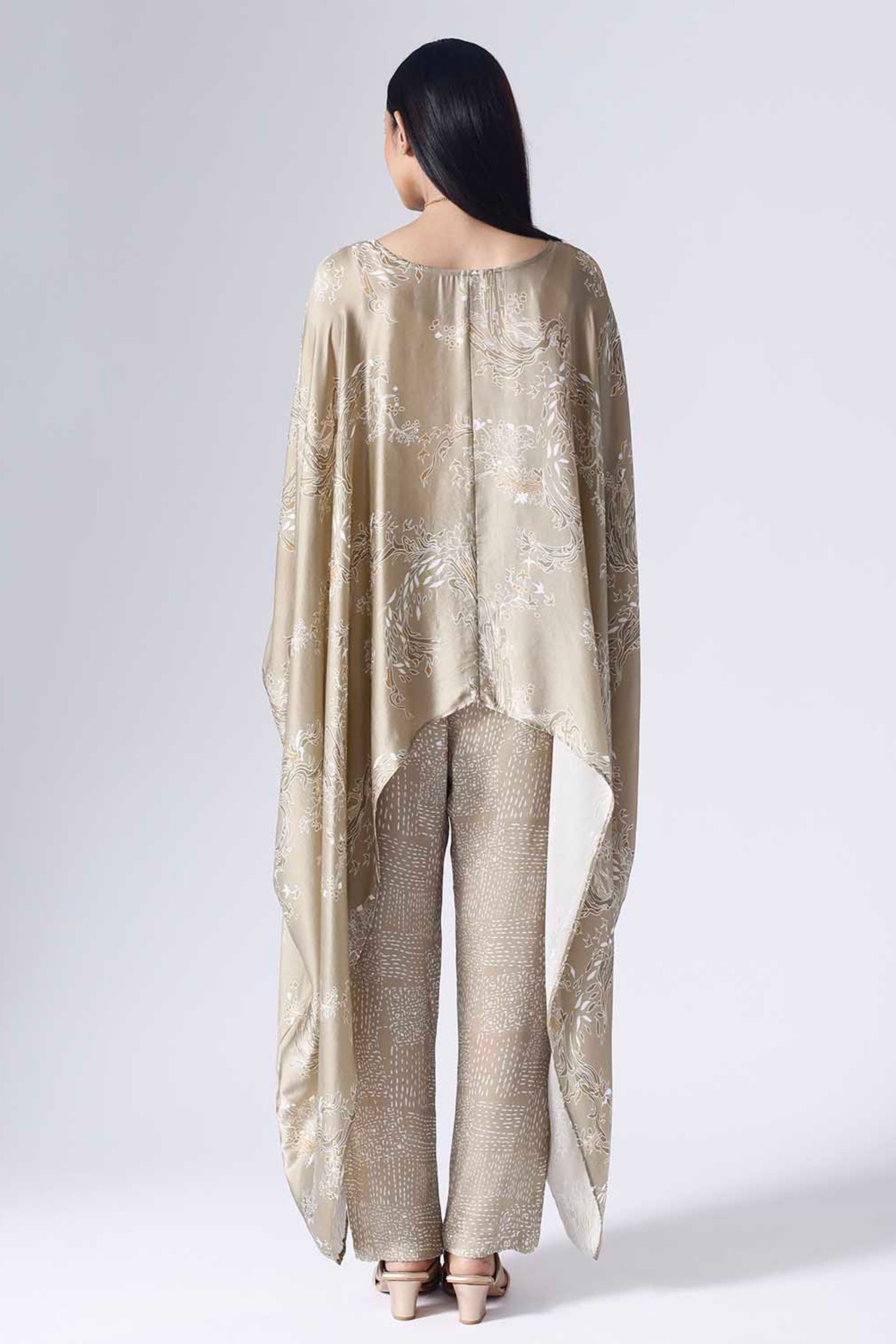 Lotus Poncho Set