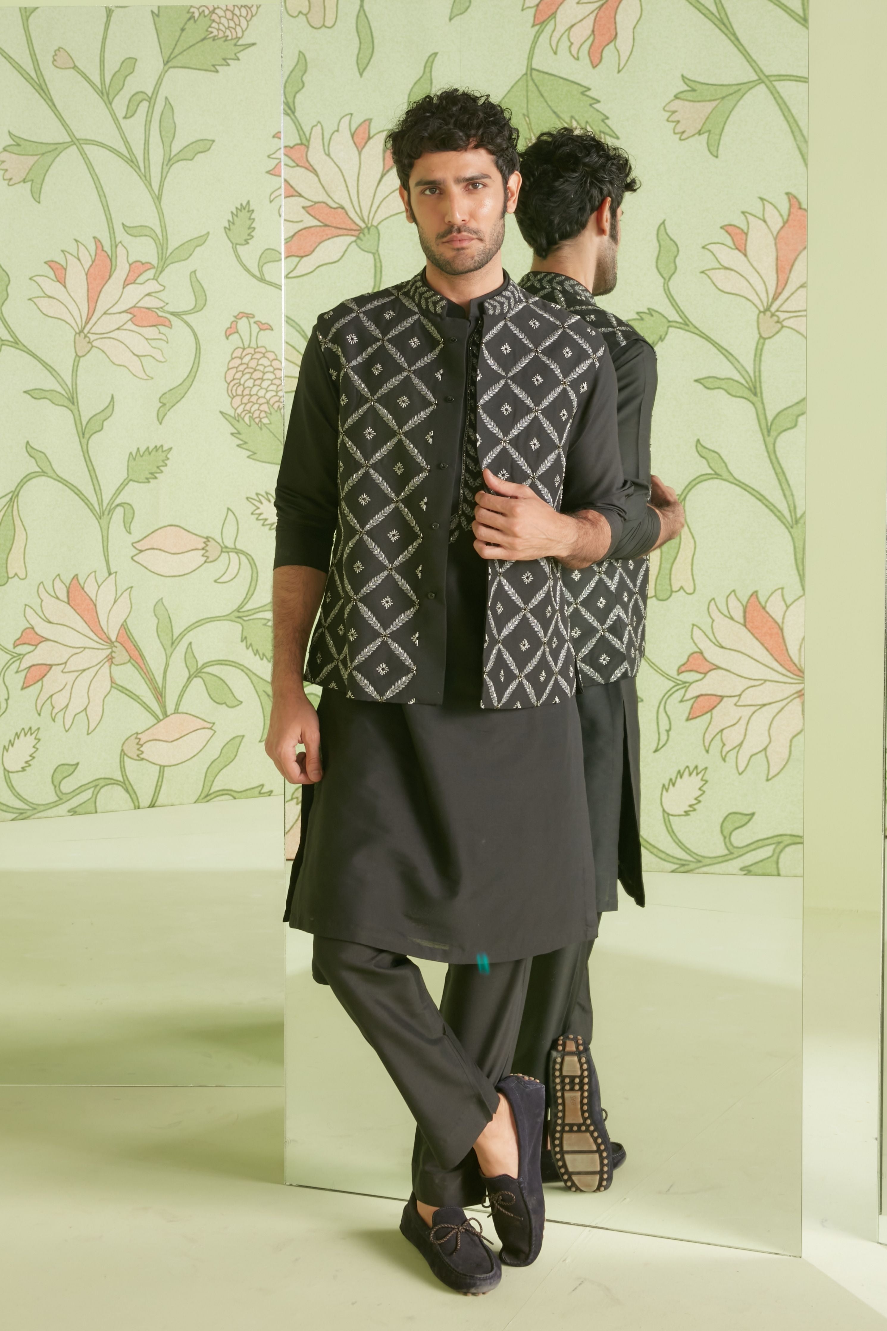 Black Kurta Bundi Set
