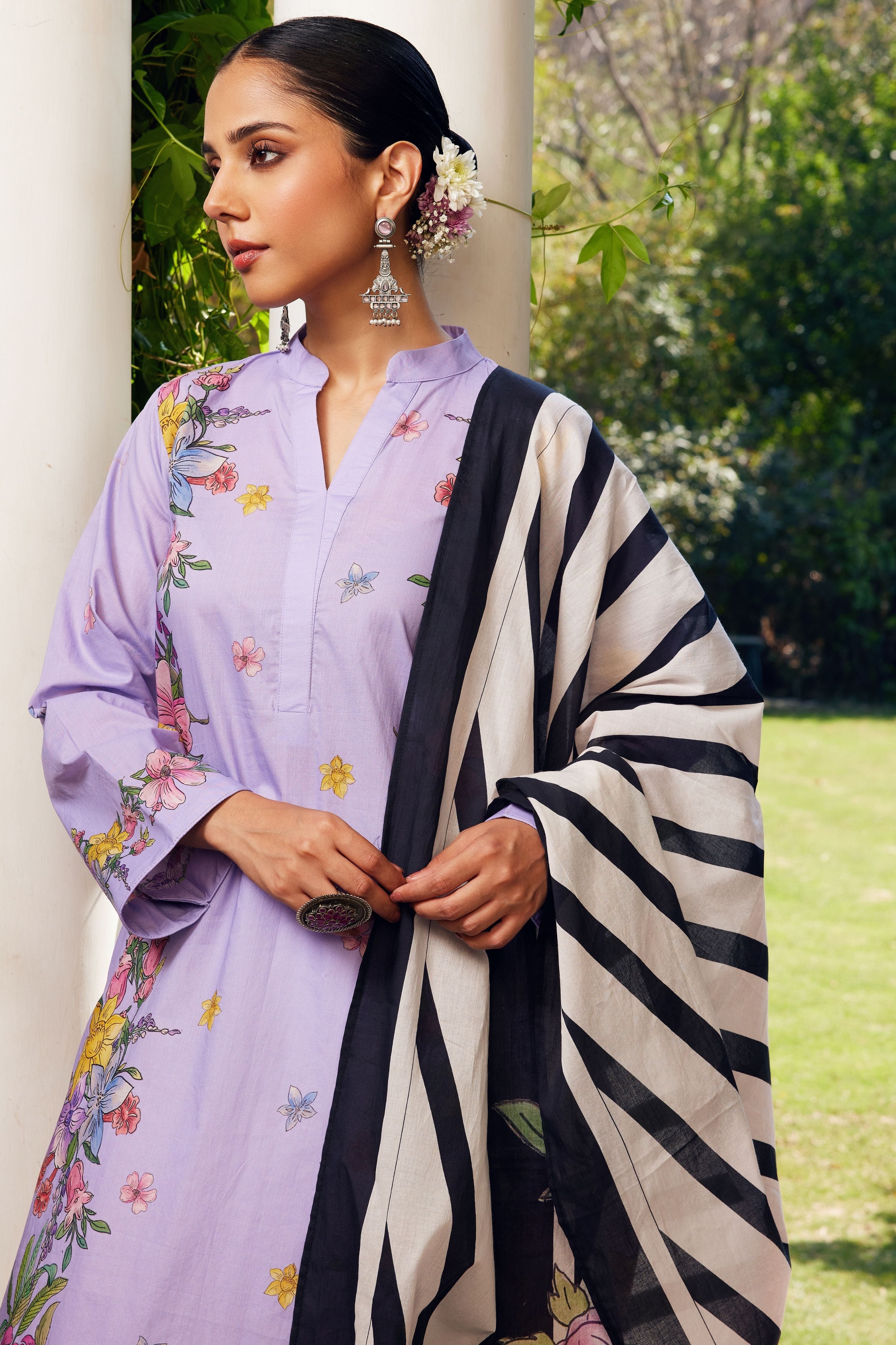 Lavender Gulzaar Floral Kurta Set