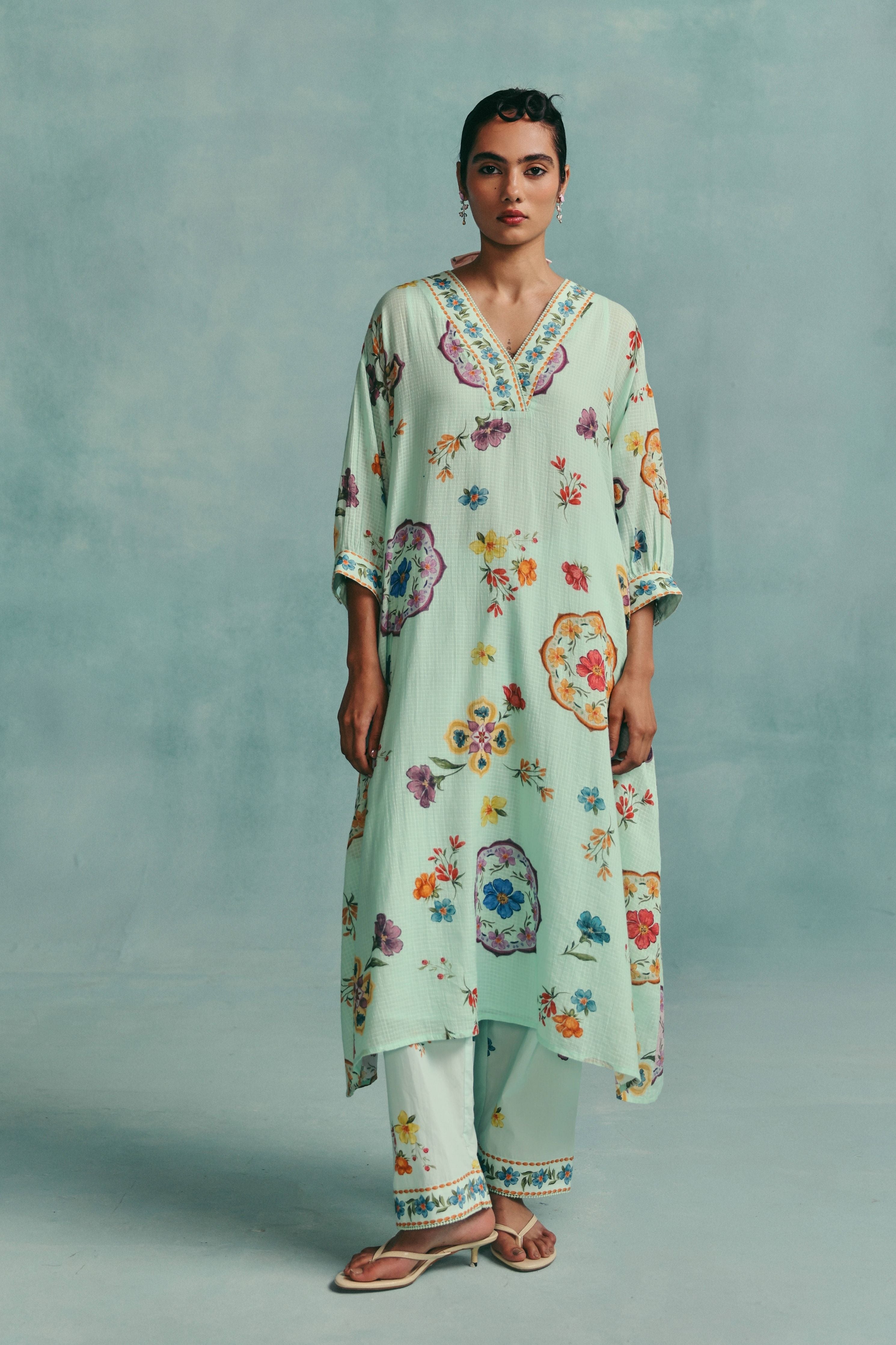 Daisy Vneck Kaftan Set Blue