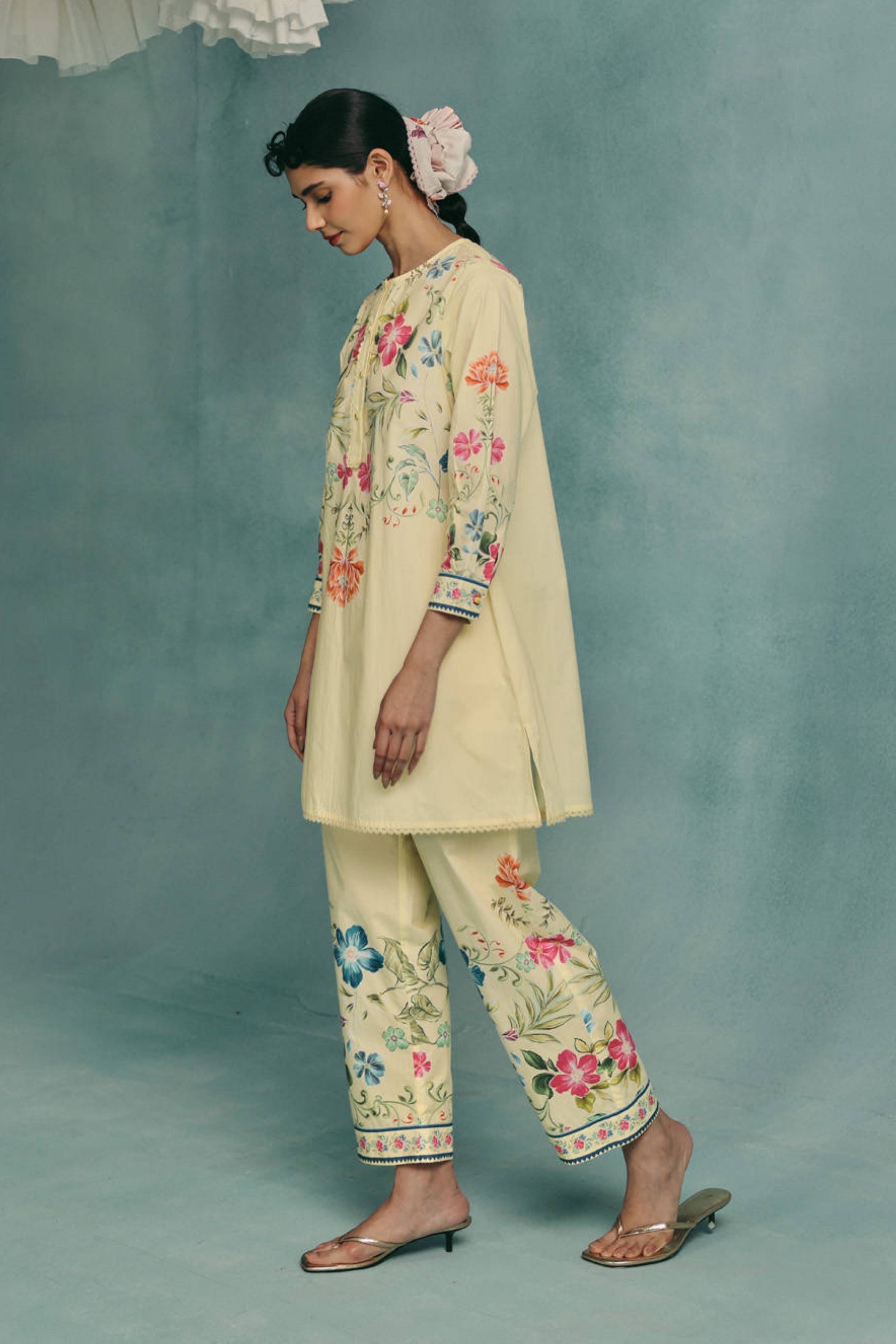 Rose Round Neck Kurta Set Lemon