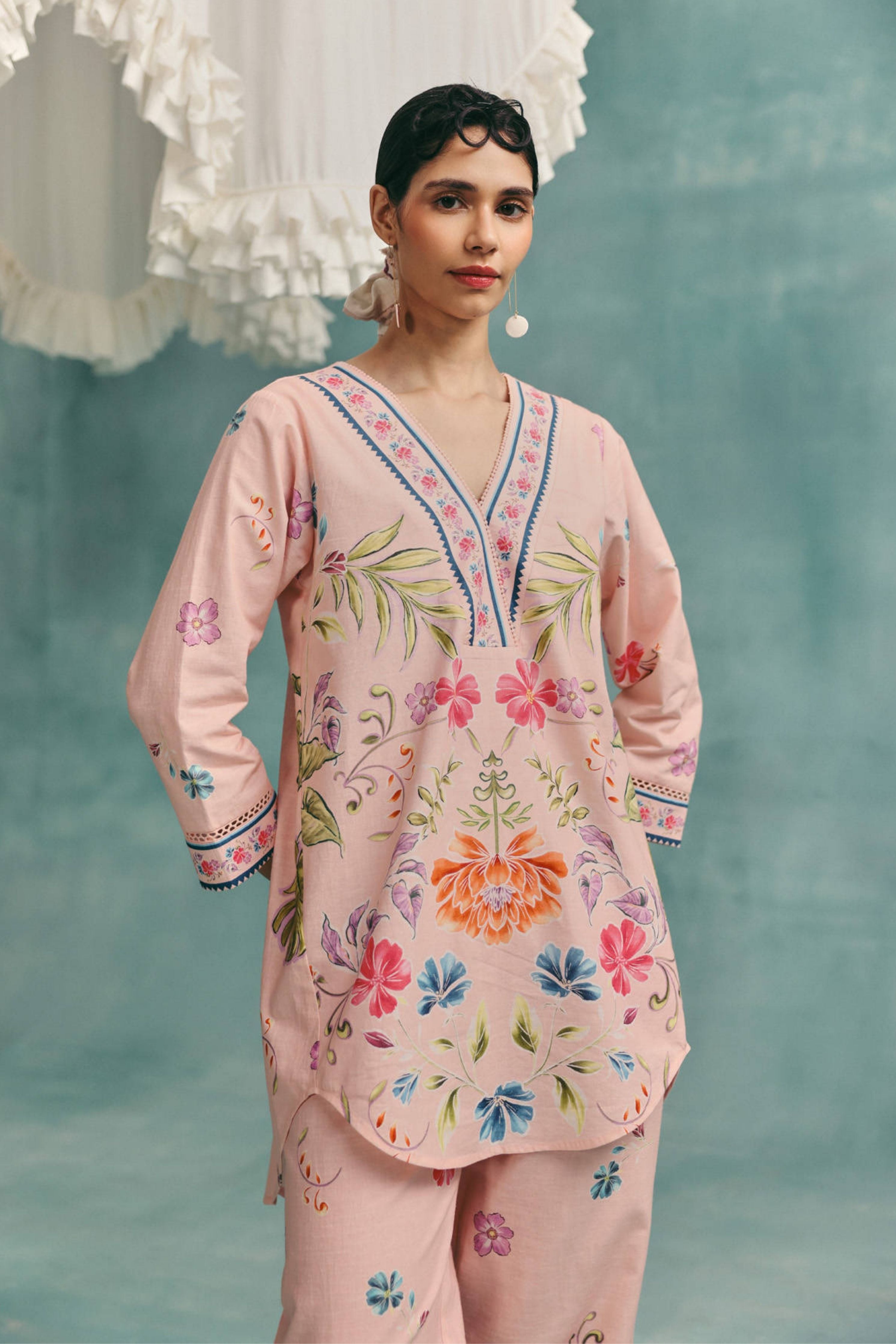 Rose Vneck Short Kurta Set