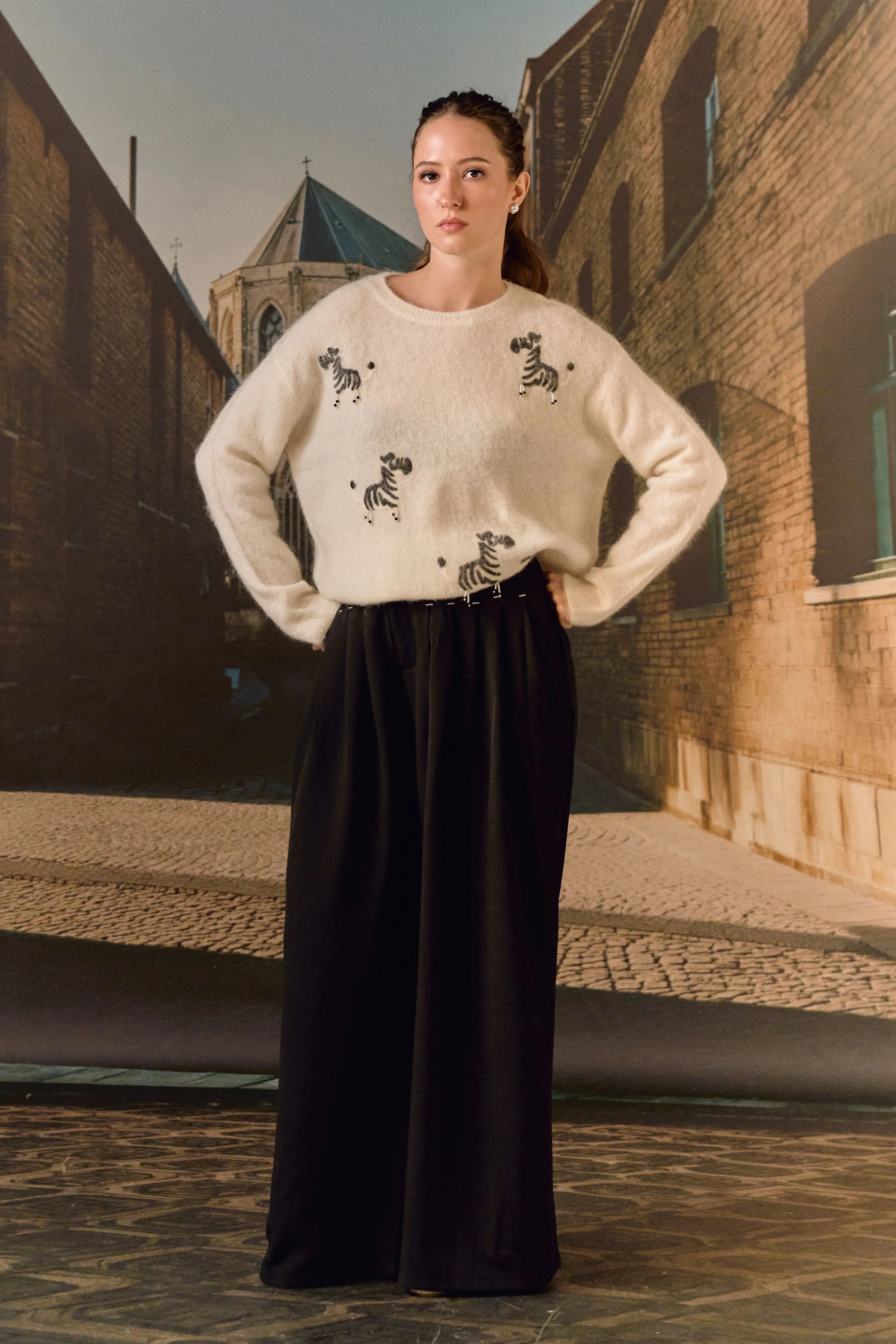 Pintuck Wide-Leg Trousers- Black