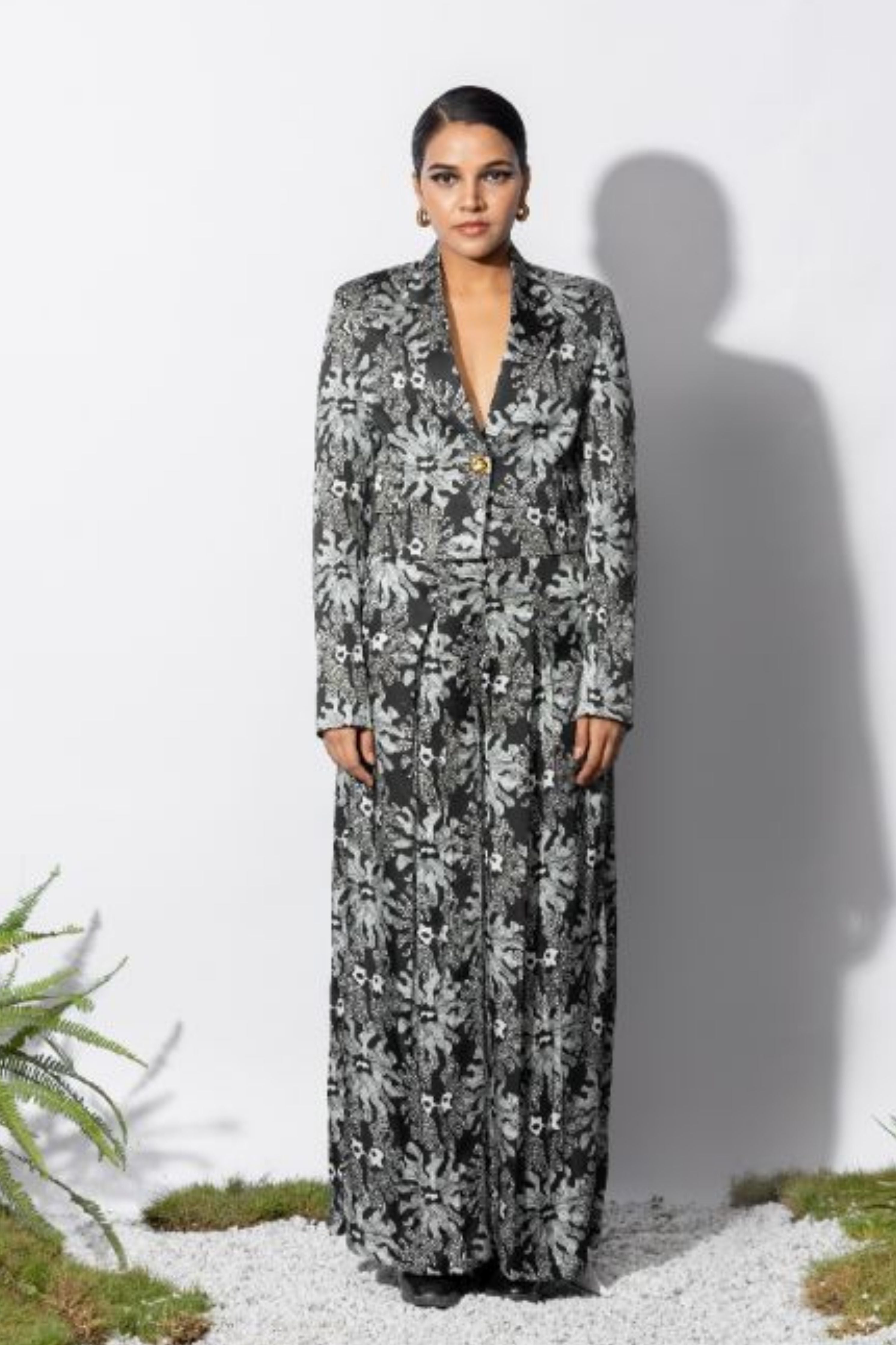 Mantis Printed Short Blazer