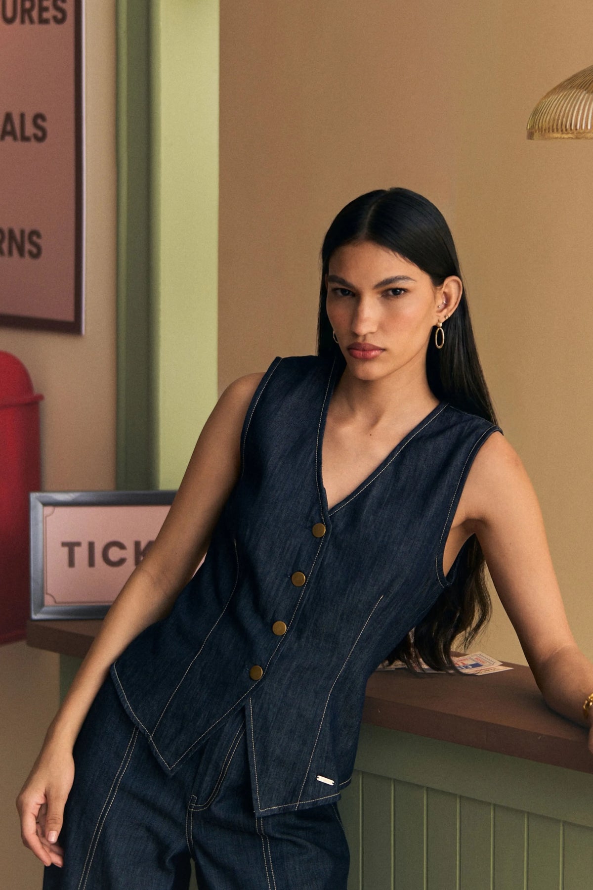 Amber Vest