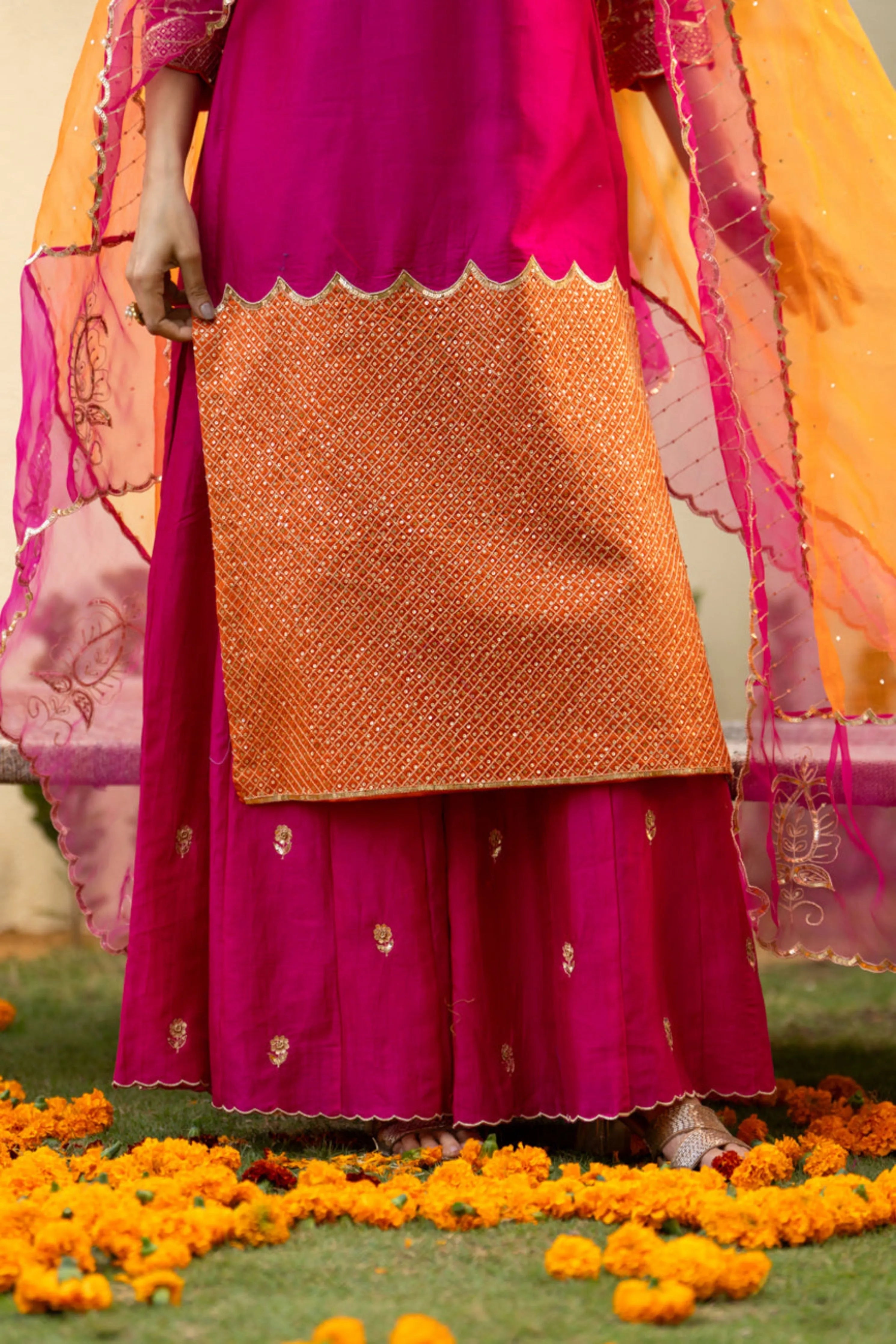 Pink Aari Sequinns Kurta Set