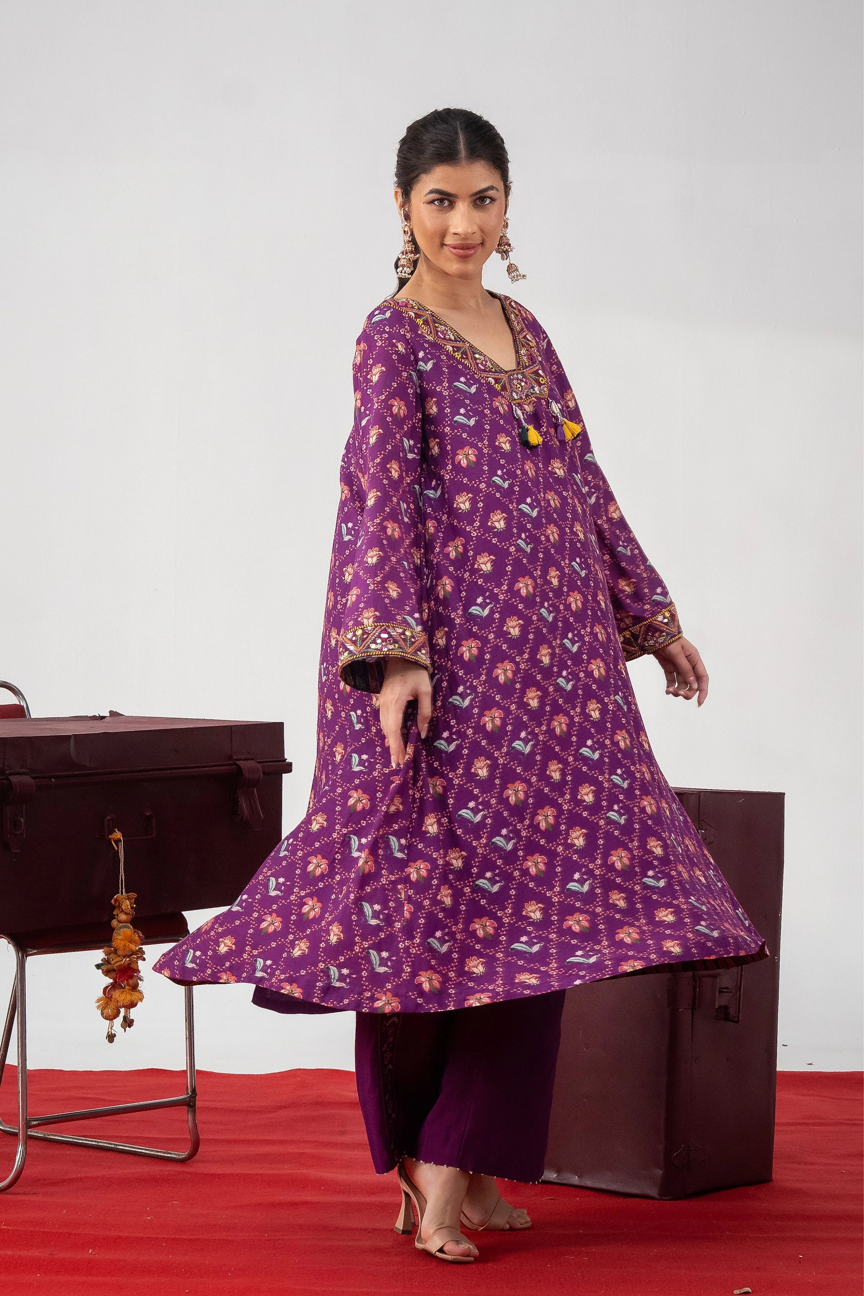 Jamuni Ada Suit Set