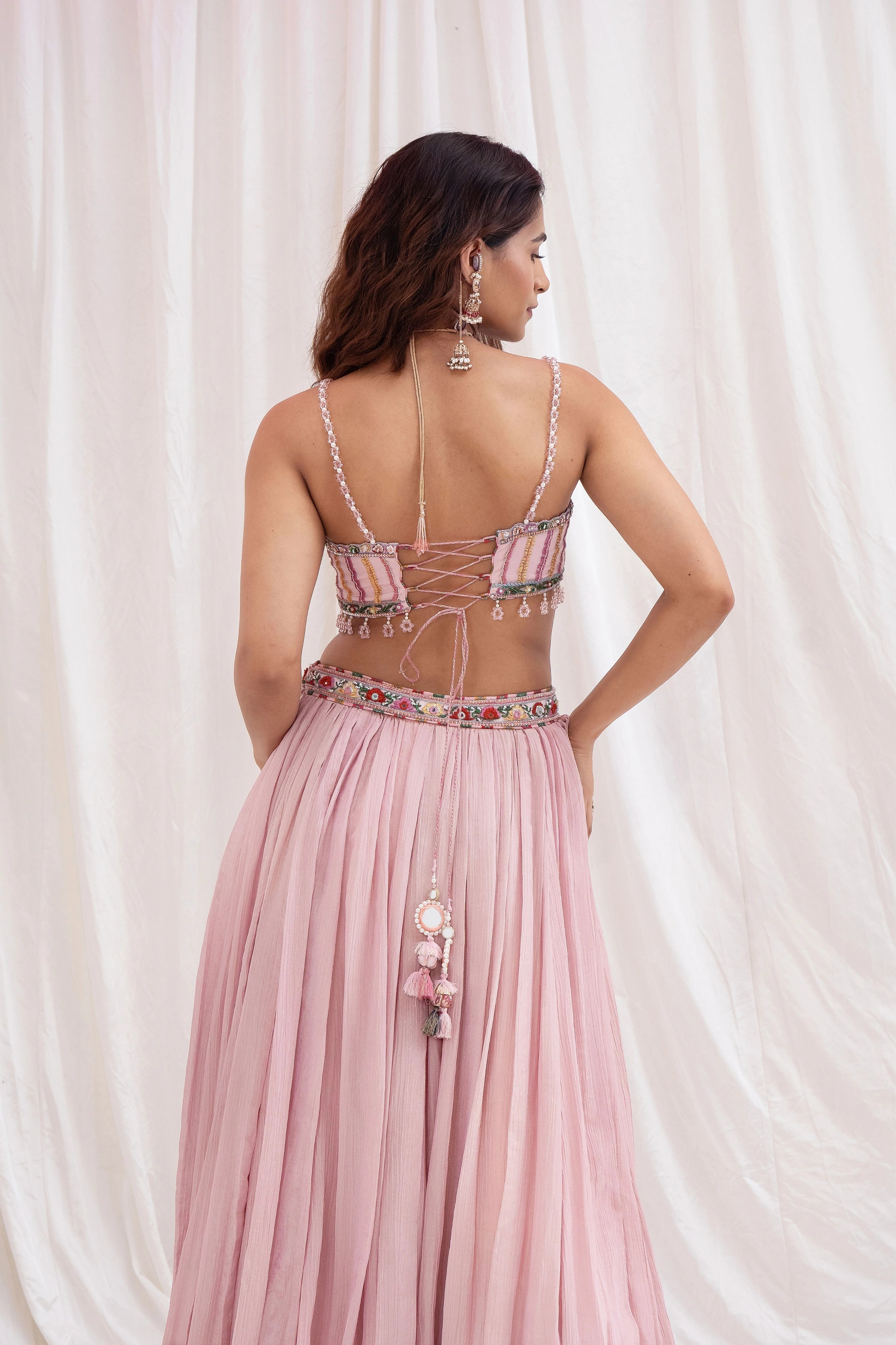 Gulabi Aabha Lehenga