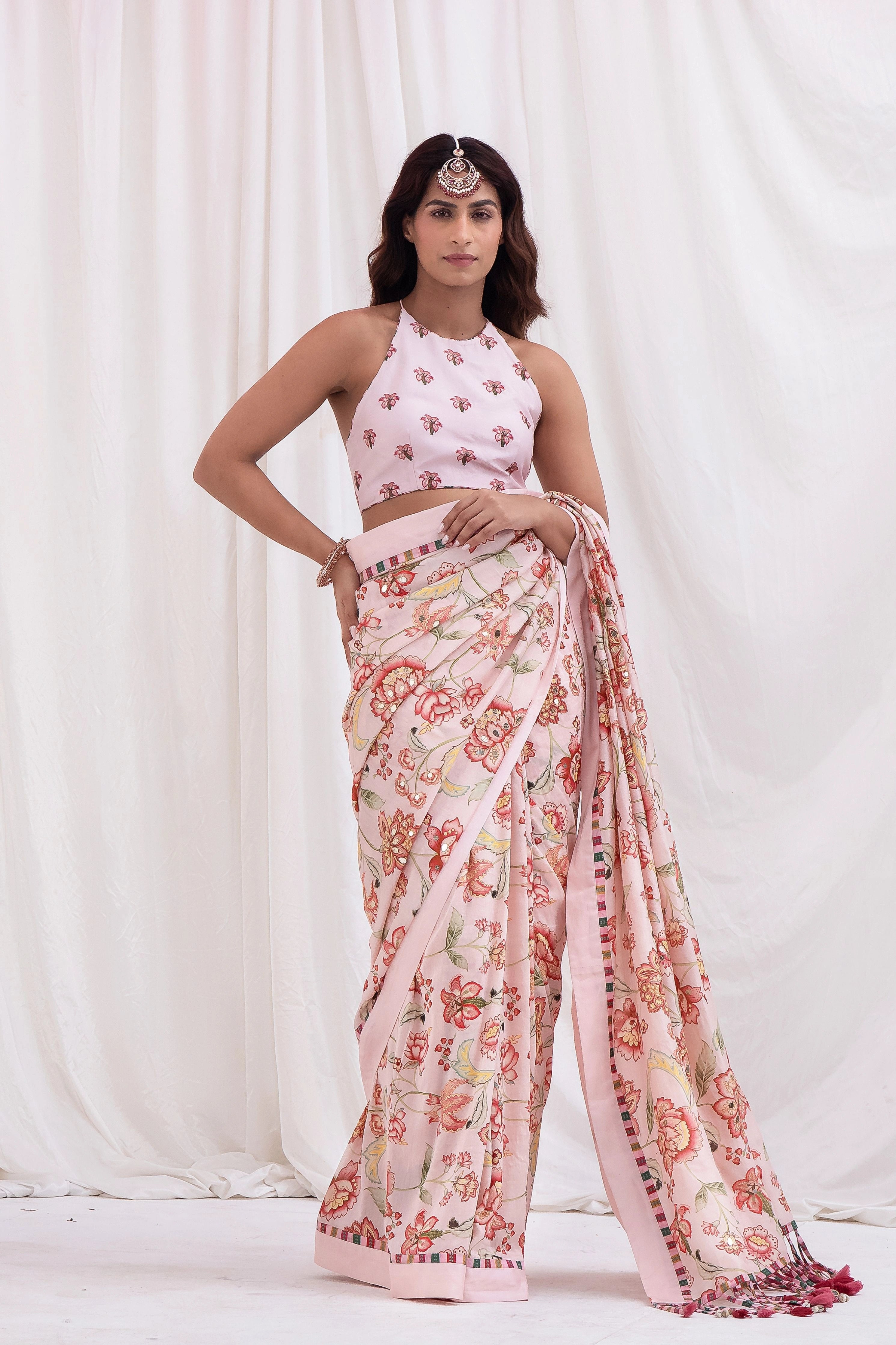 Gulabi Zhalar Saree Set