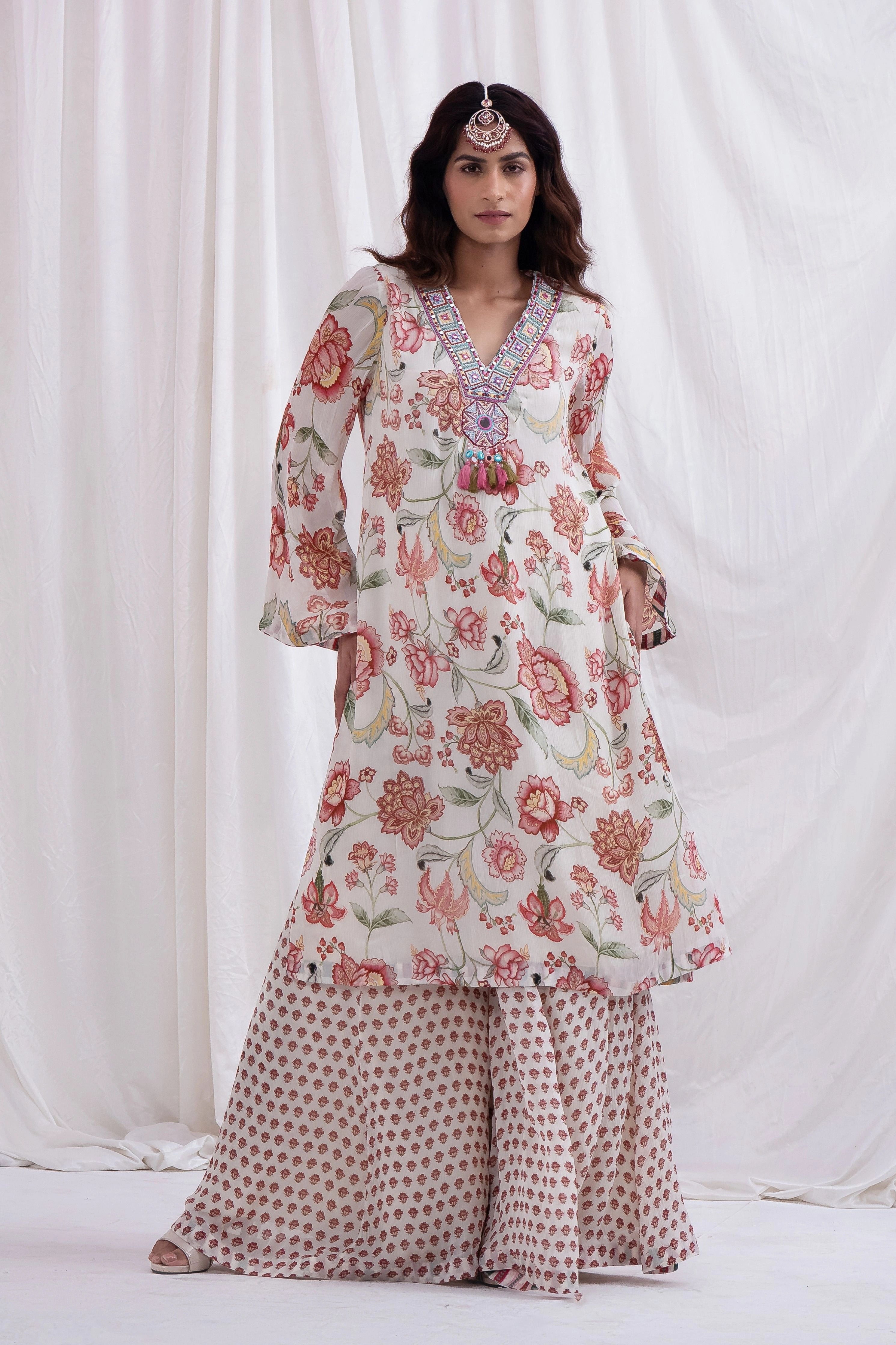 Chandani Gulzaar Kurta Set