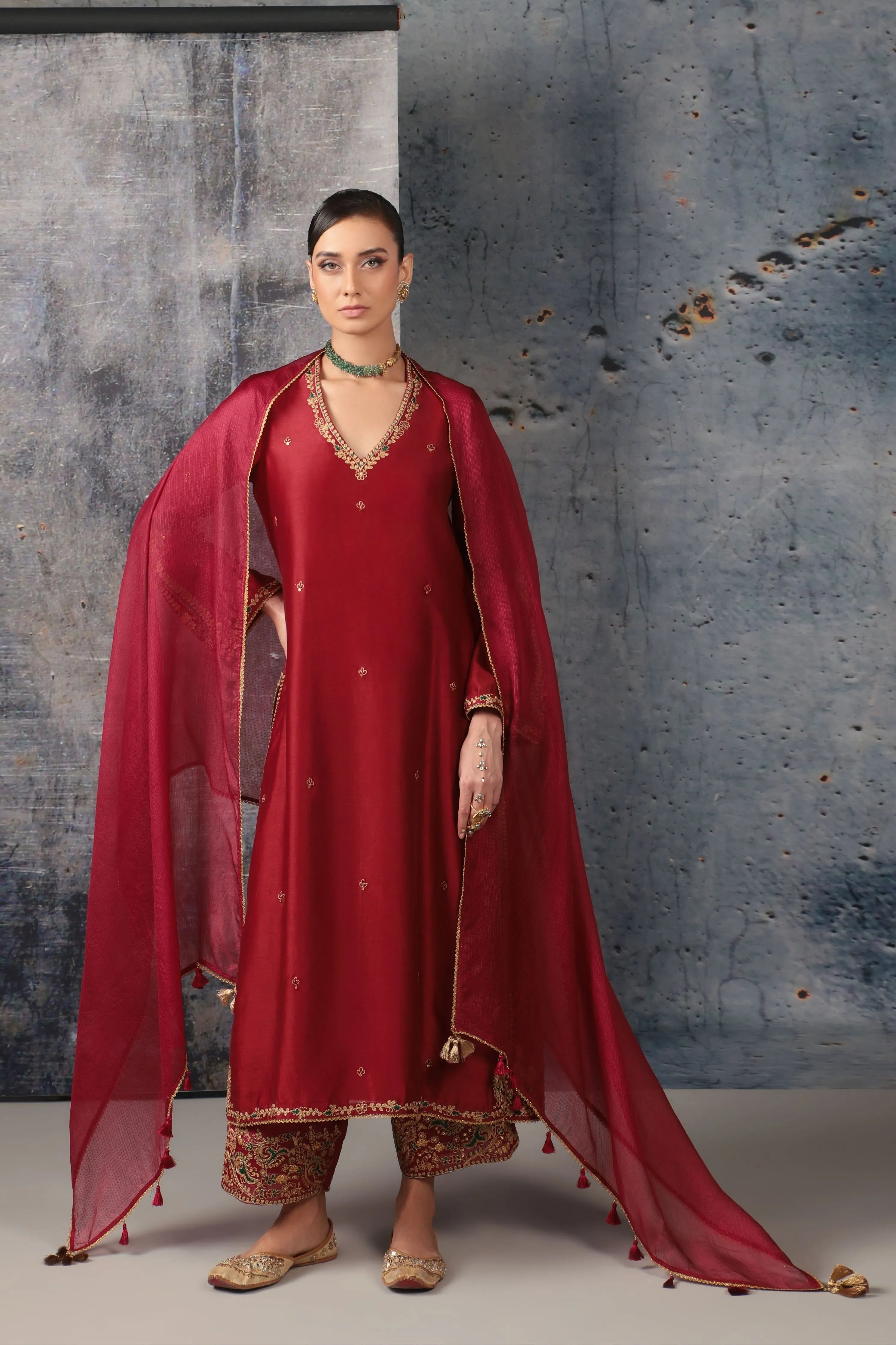 Mehrang Maroon Applique Kurta Set