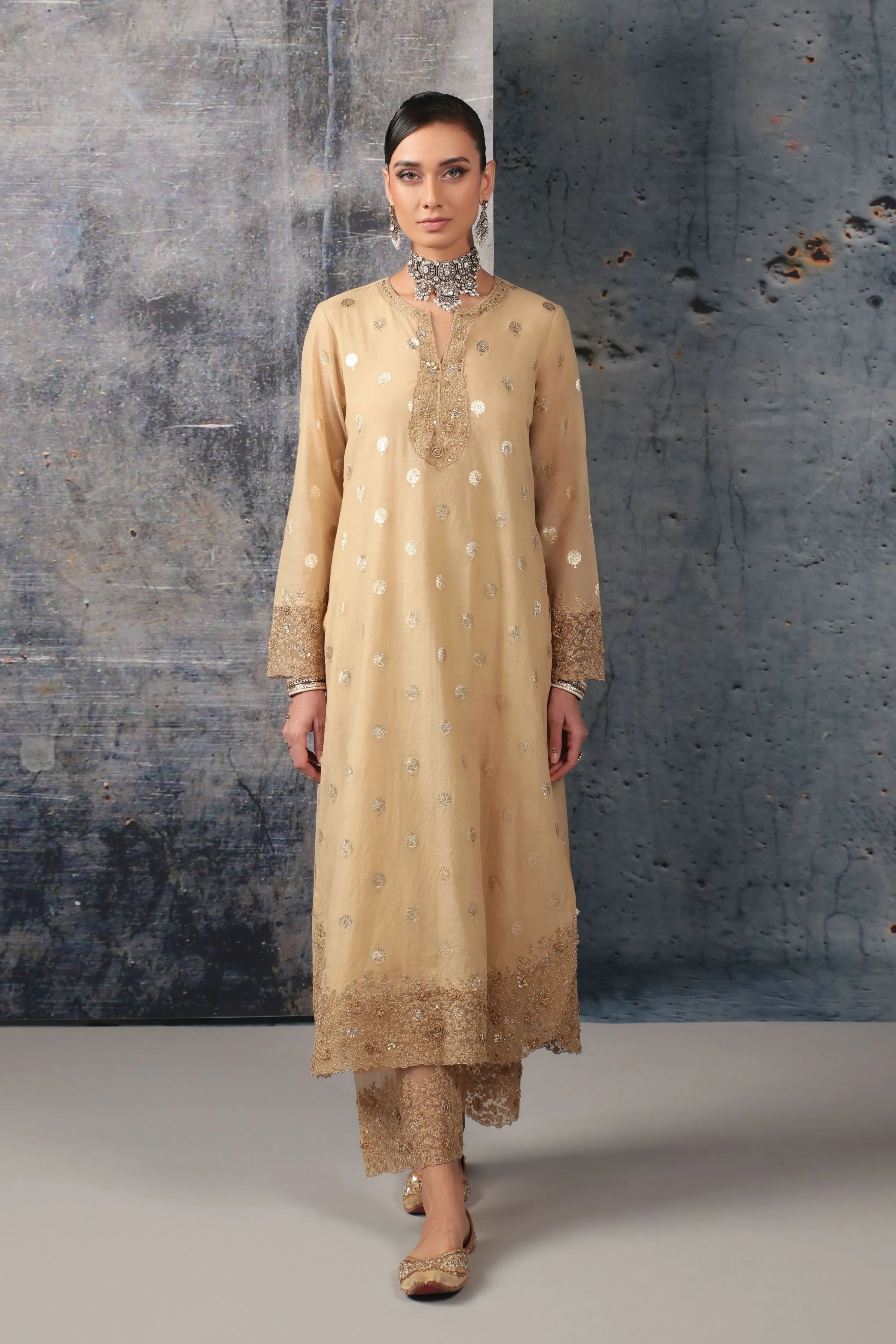 Mehrang Ivory Farshi Kurta Set