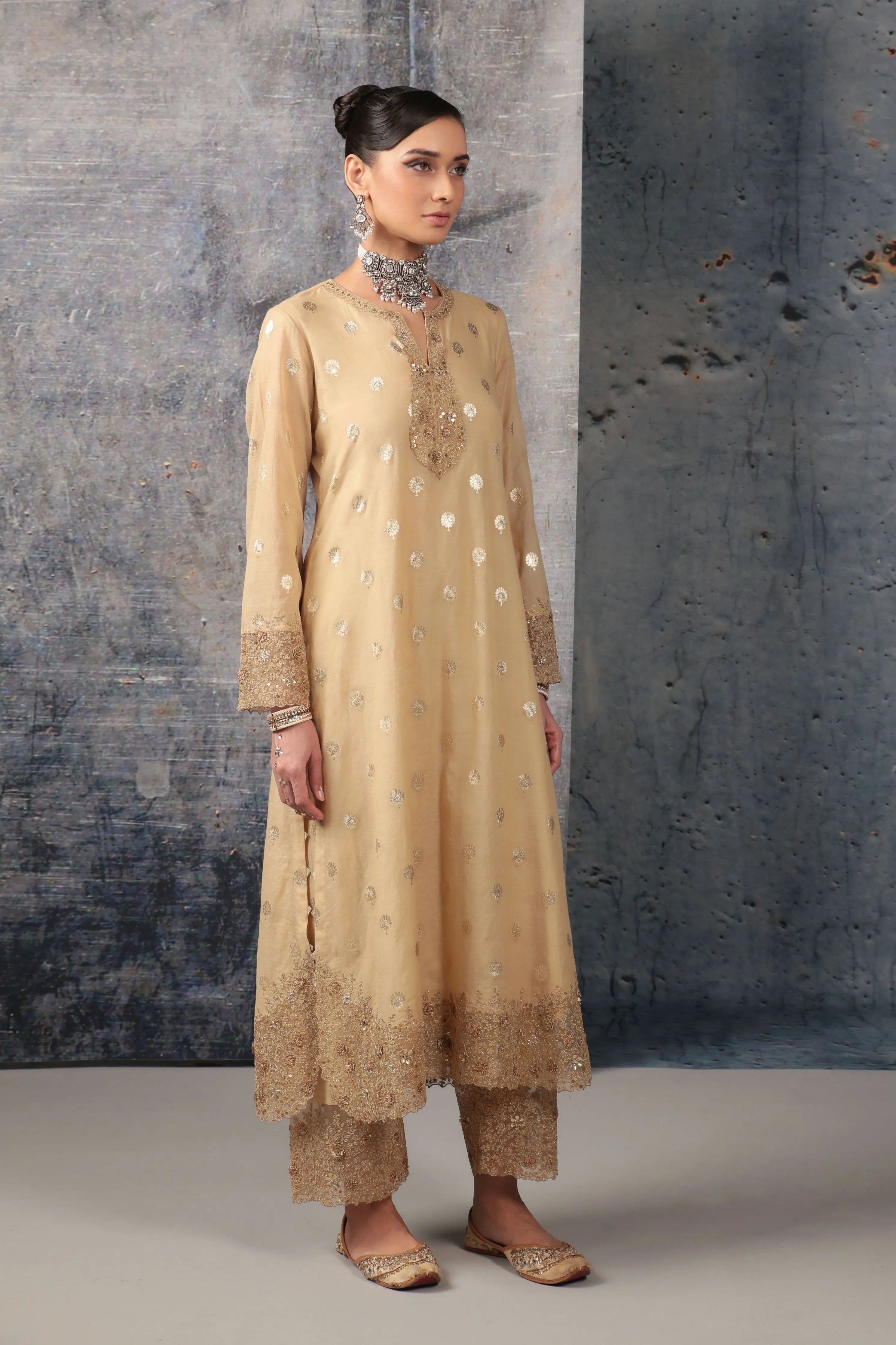 Mehrang Ivory Farshi Kurta Set