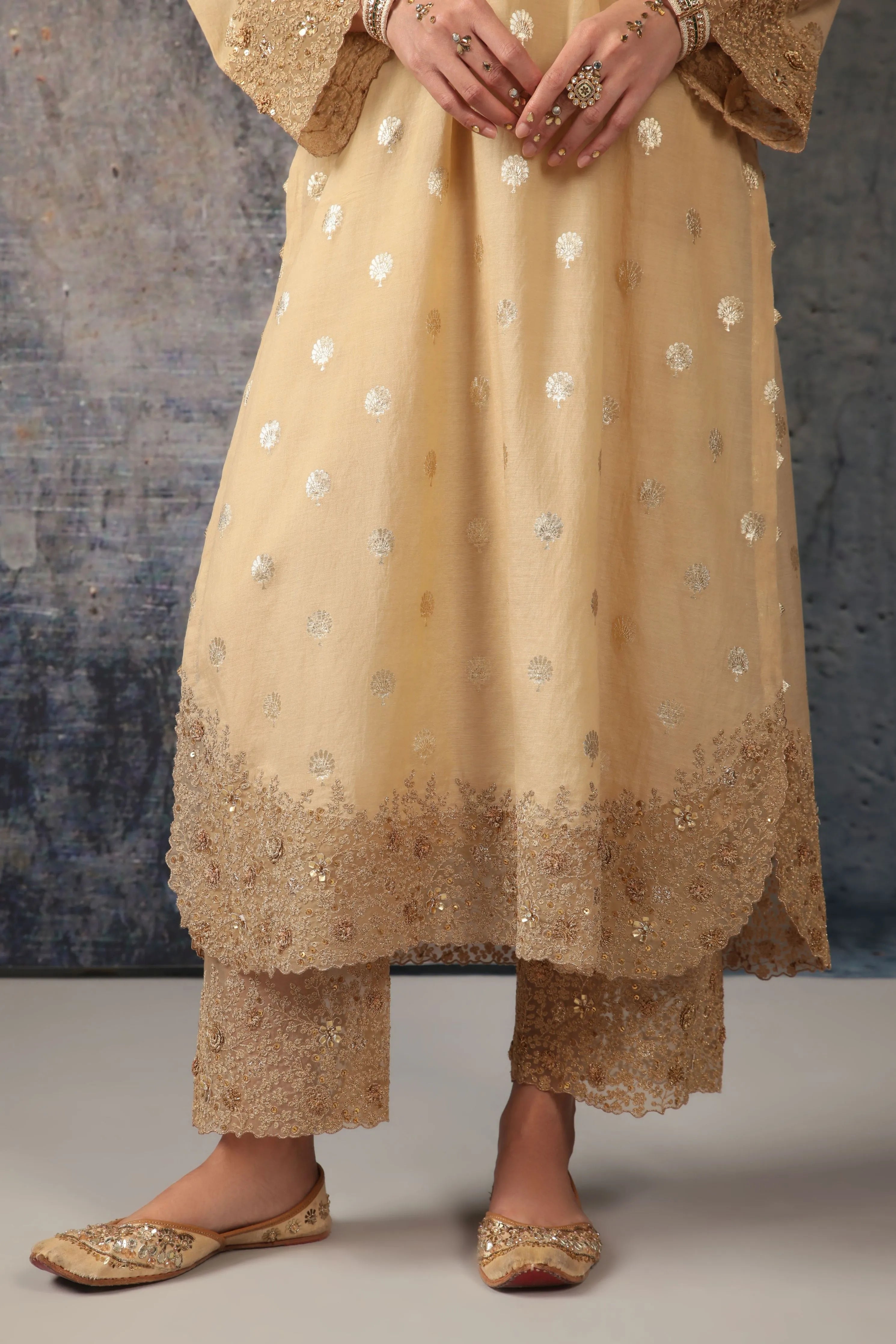 Mehrang Ivory Farshi Kurta Set