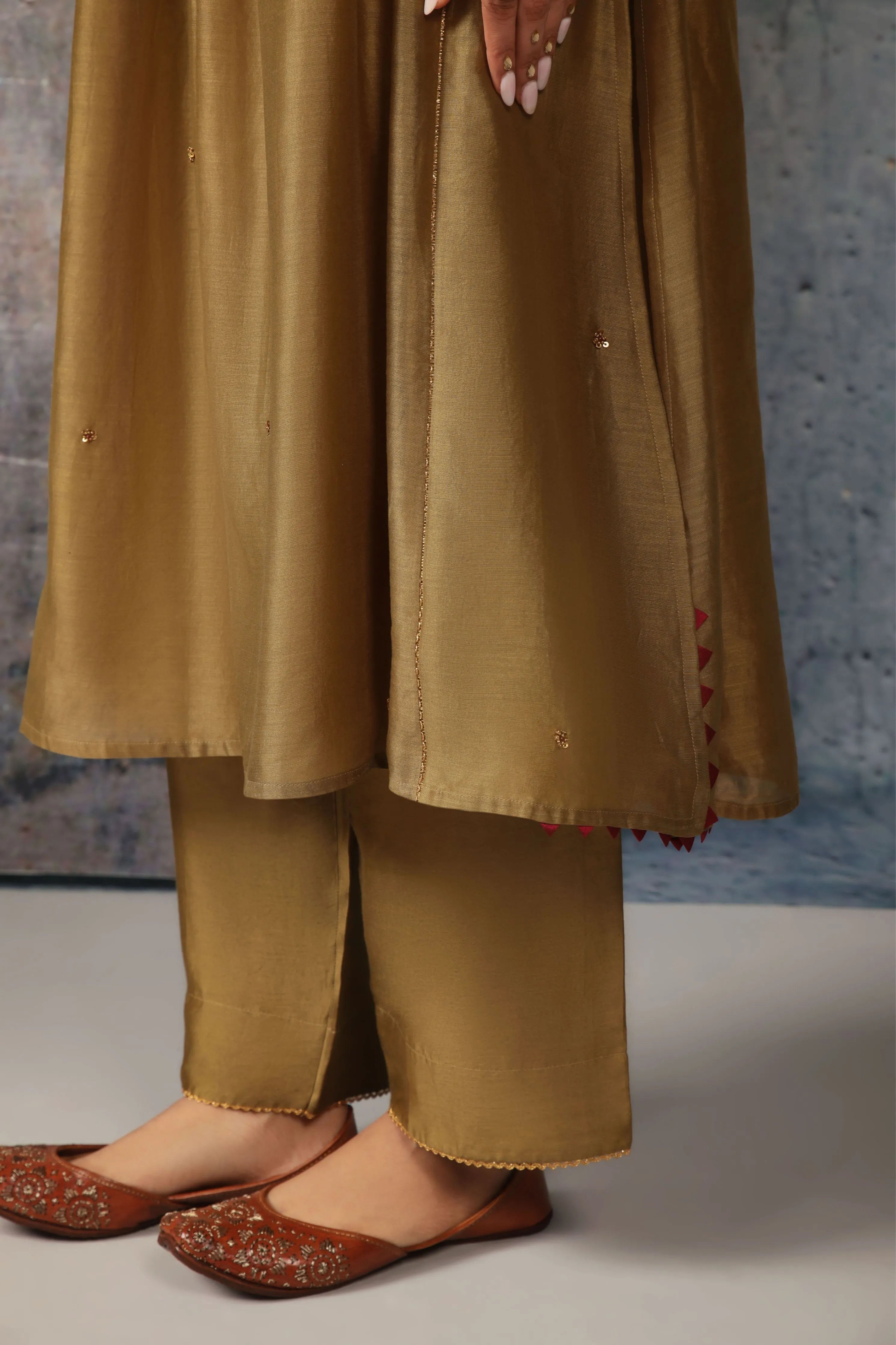 Mehrang Olive Green Frockstyle Kurta Set