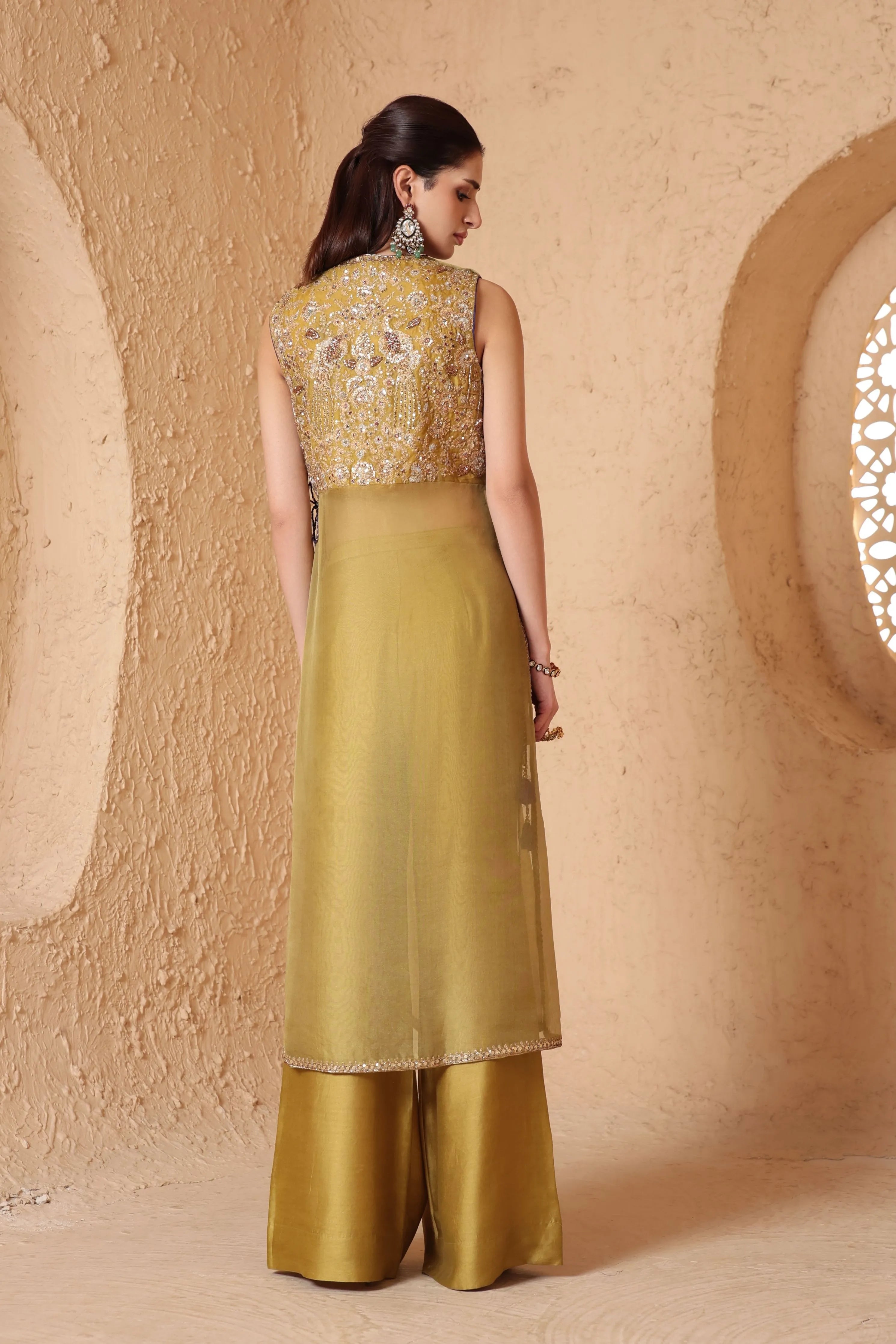 Mehrang Olive Green Tie-up Sleeveless Kurta Set