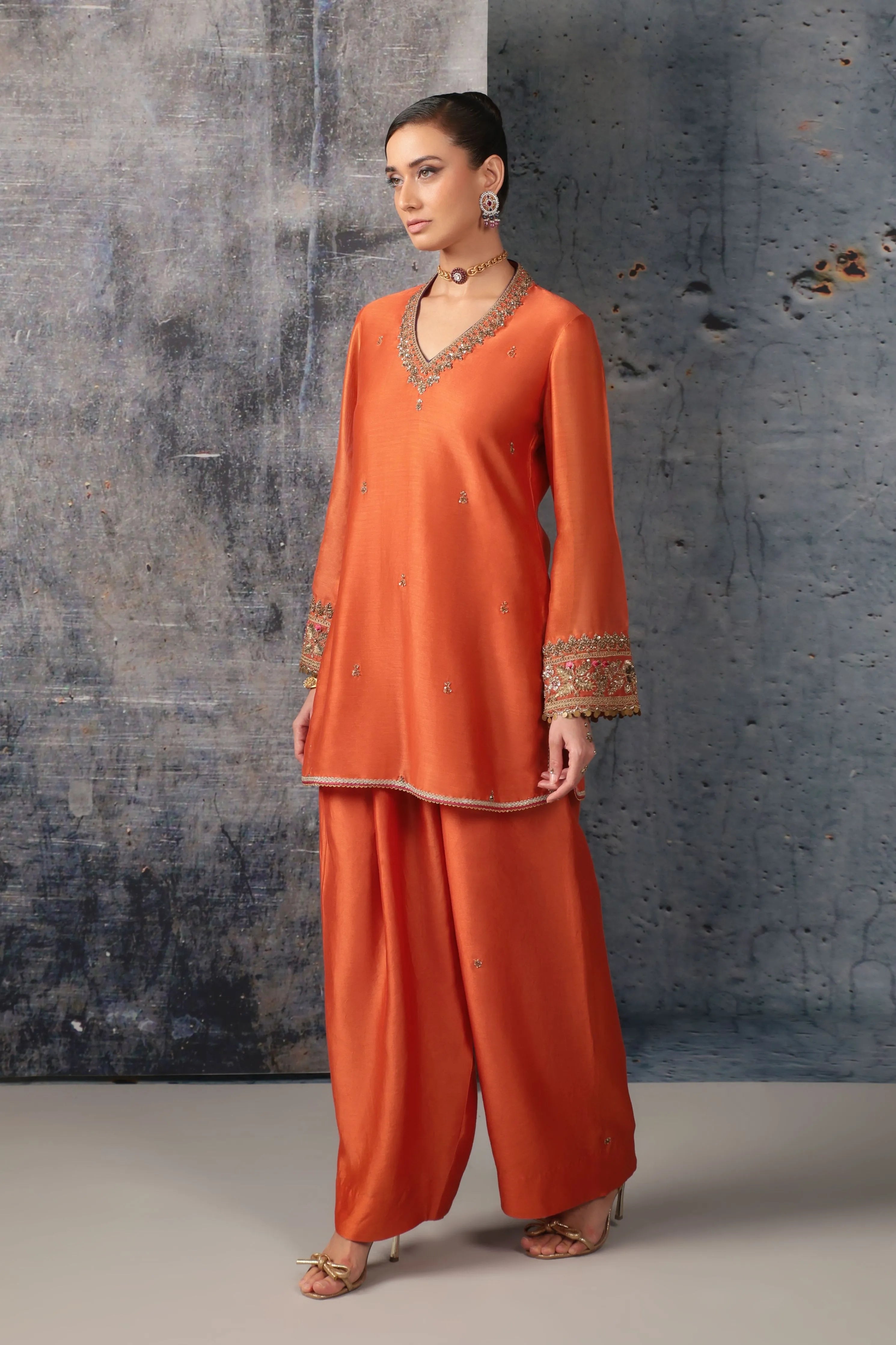 Mehrang Orange V Neck Short Kurta Set