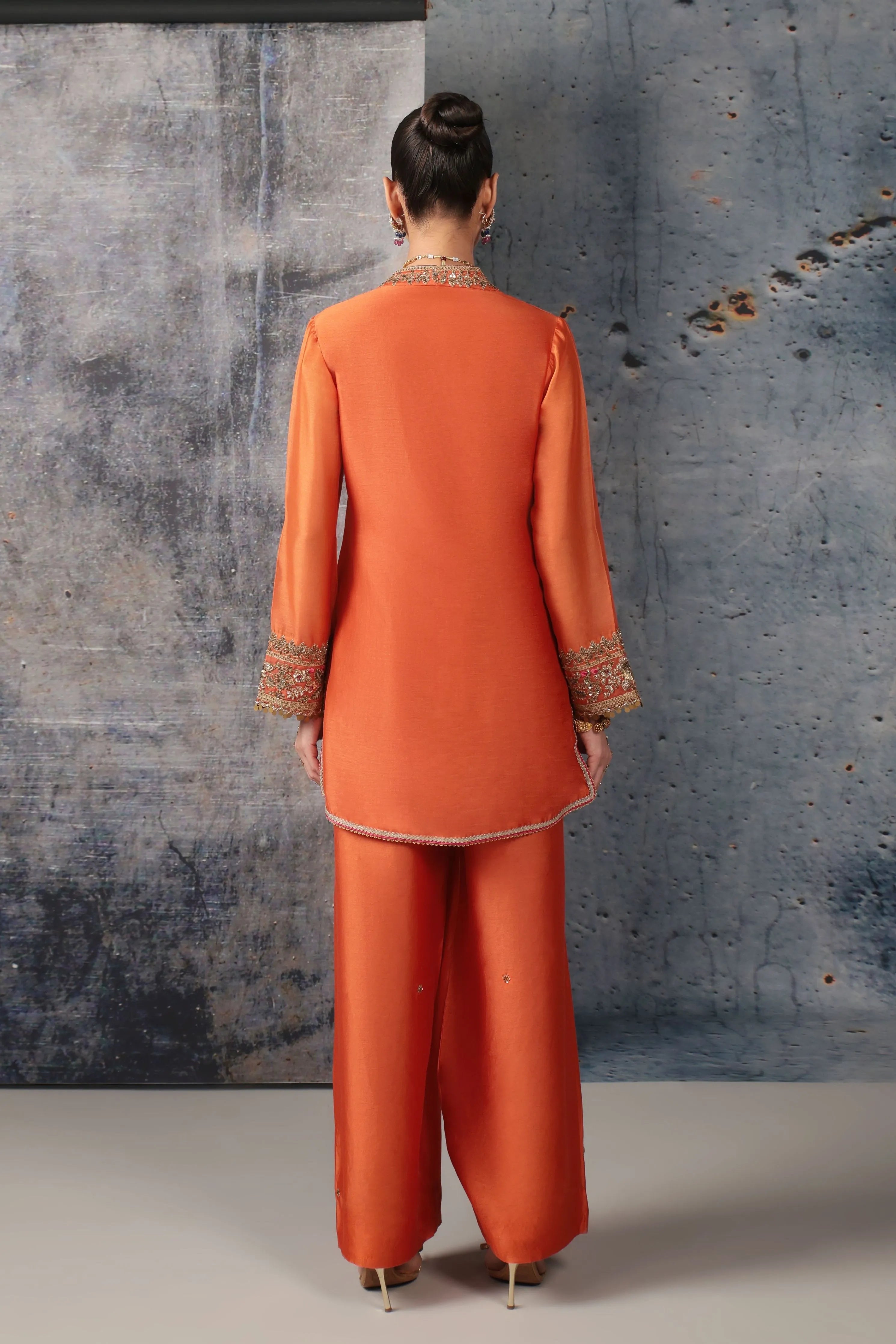 Mehrang Orange V Neck Short Kurta Set
