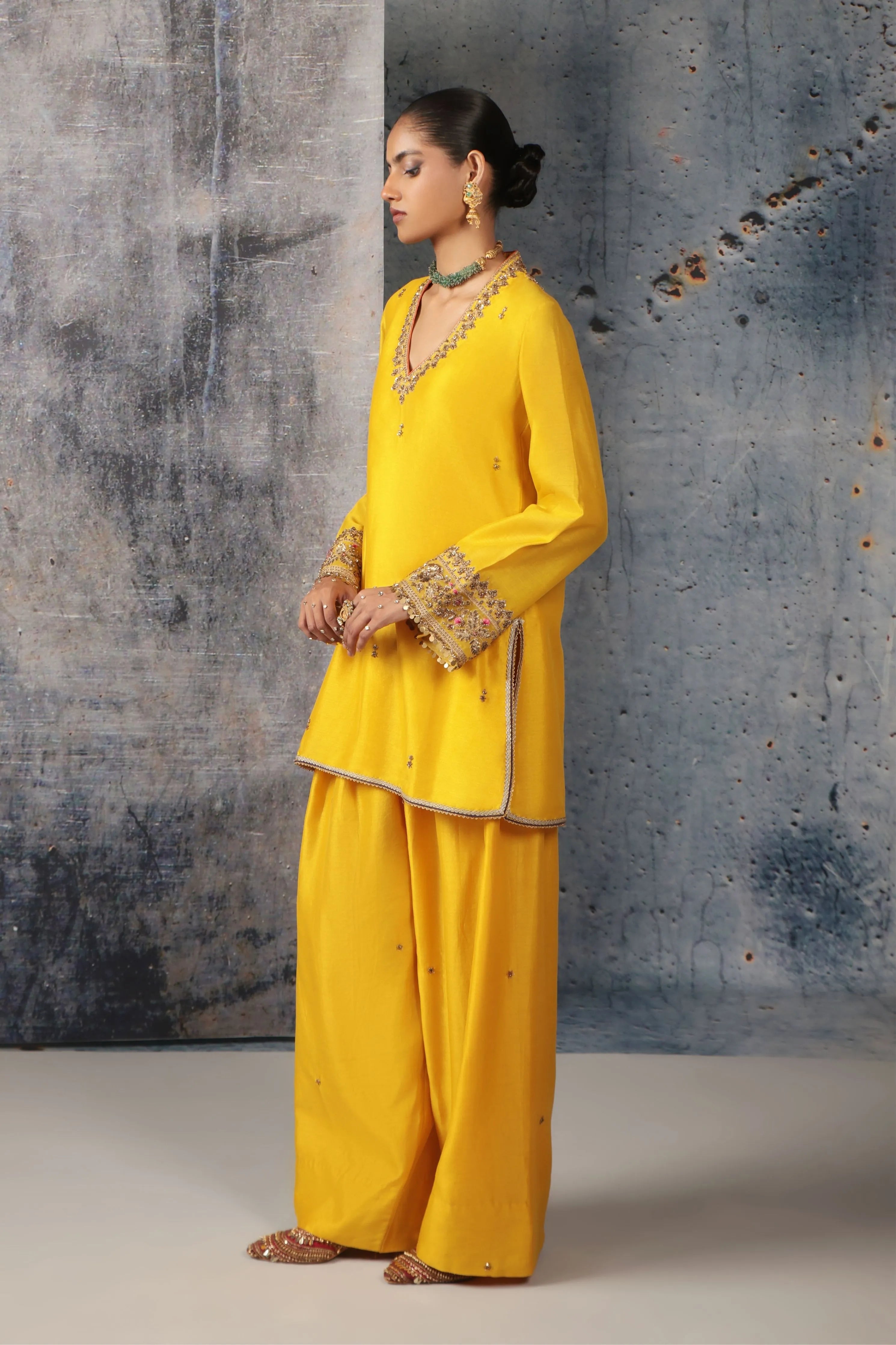 Mehrang Yellow V Neck Short Kurta Set
