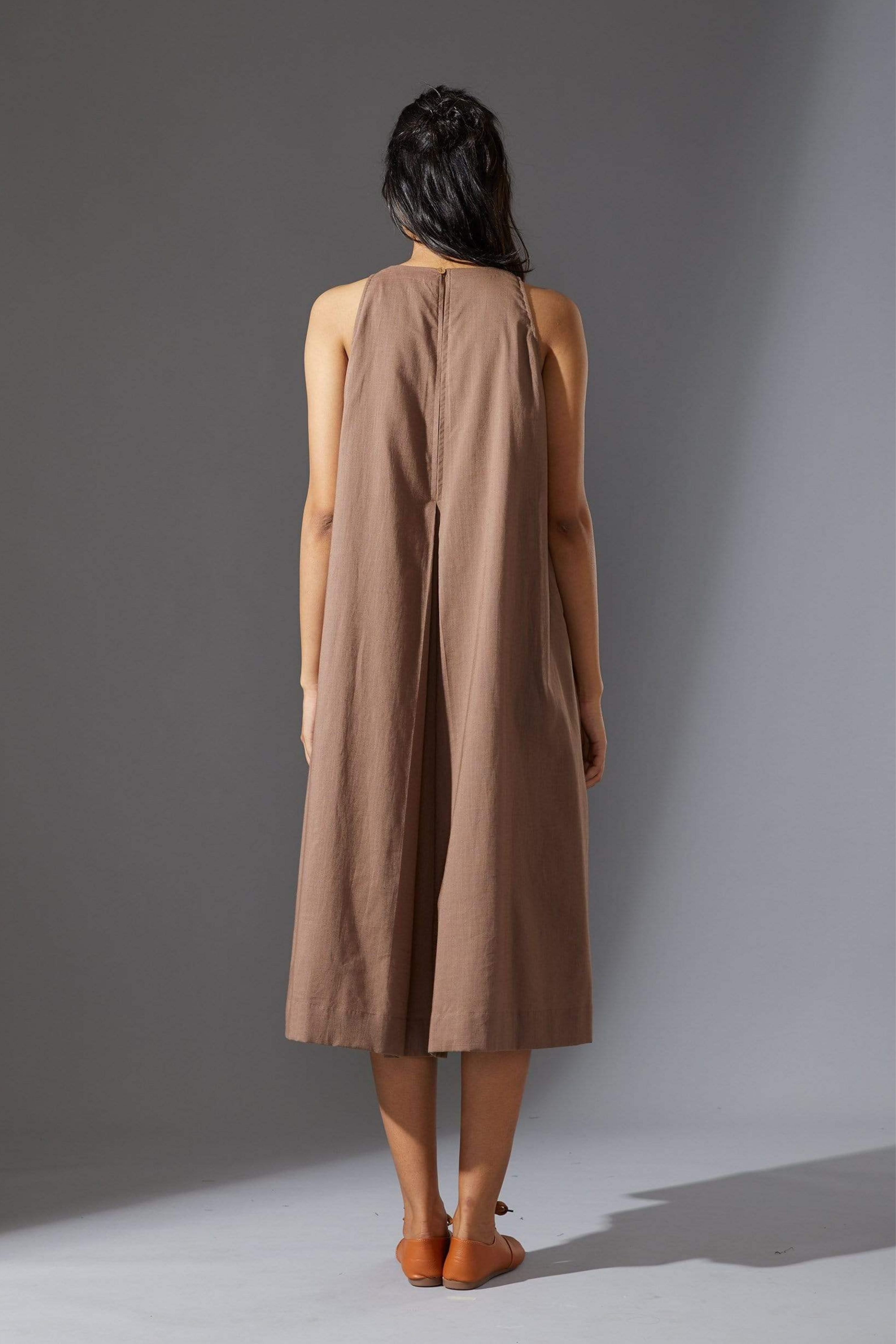 Mati Vita Aakaar Beige Dress
