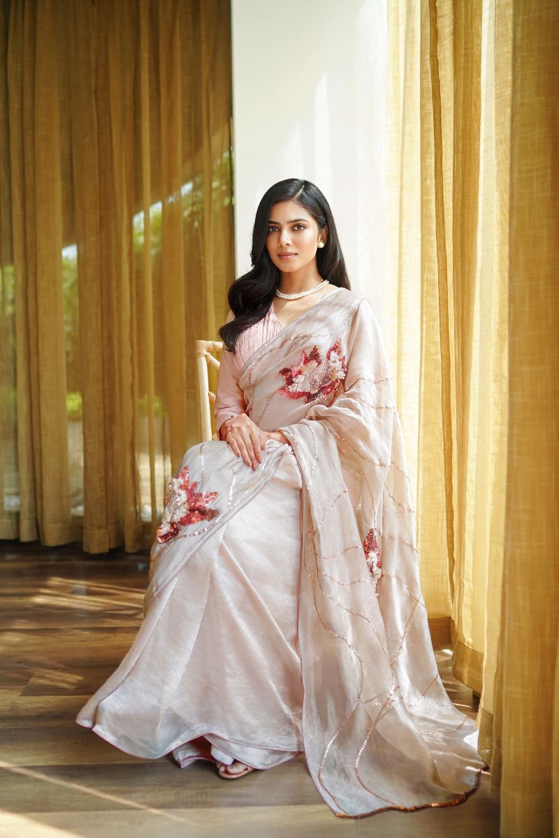 Malvika Mohanan in Manipura Rose Gold Tissue