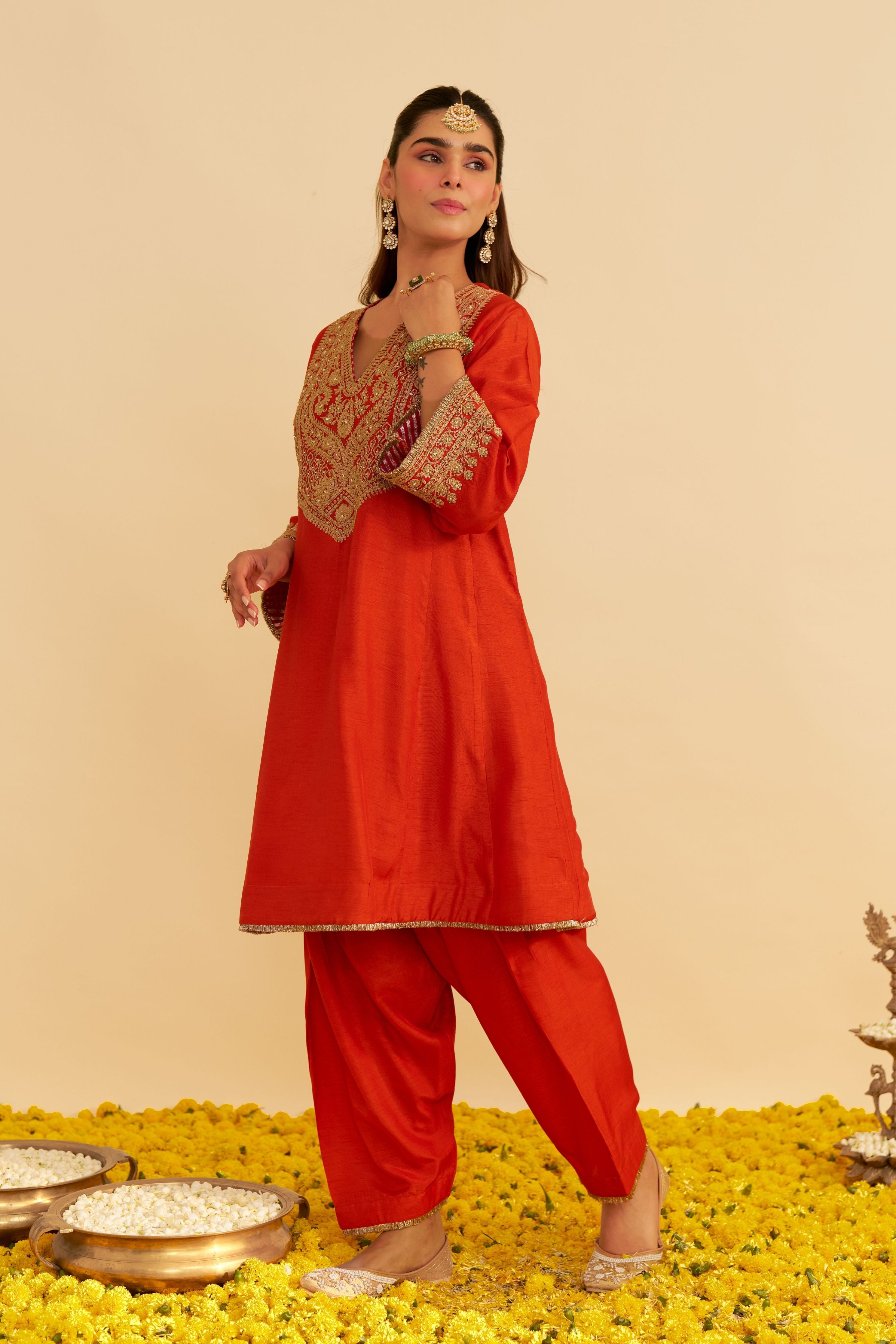 Mehza Short Chauga With Salwar