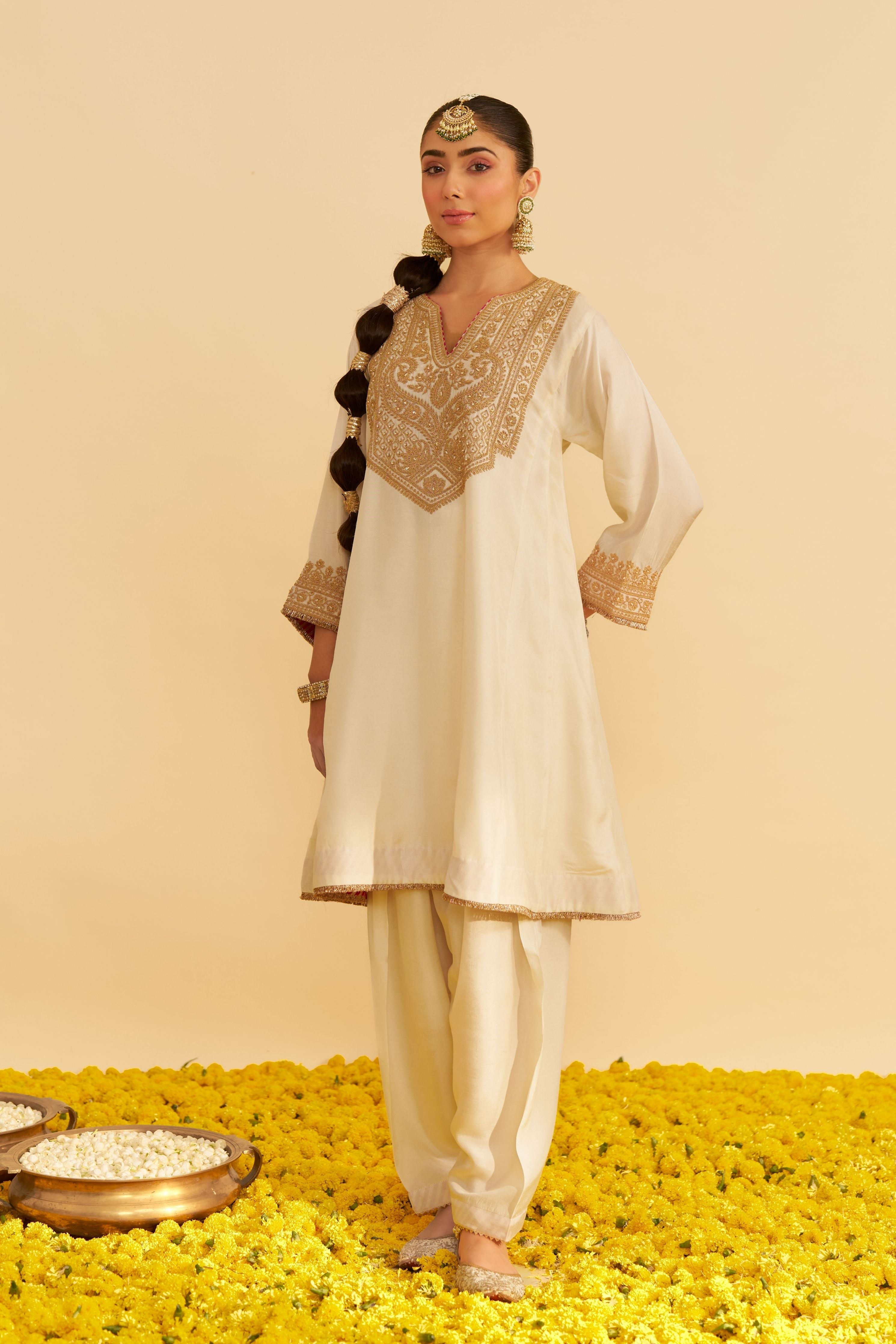 Mehza Short Chauga With Salwar
