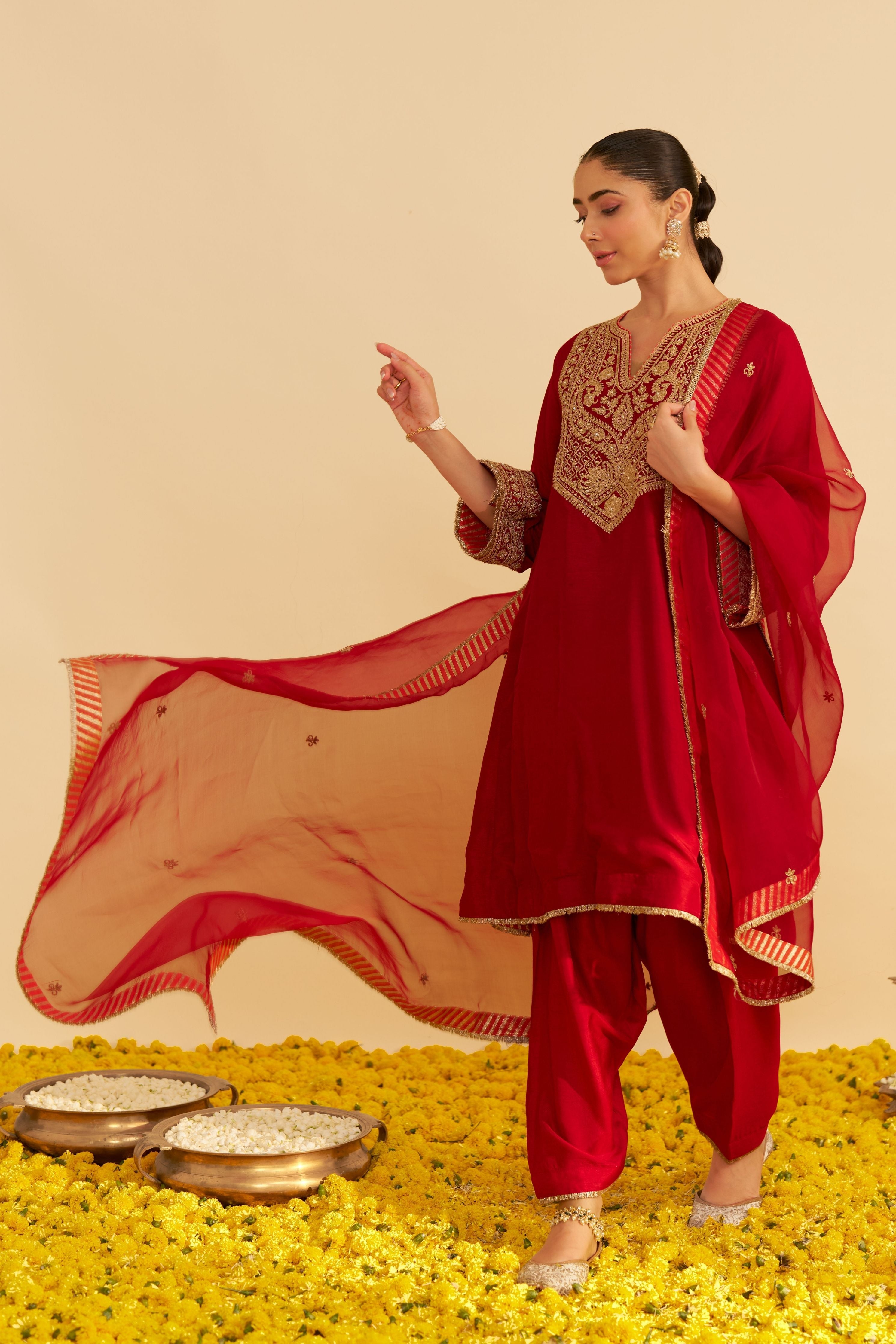 Mehza Short Chauga With Salwar