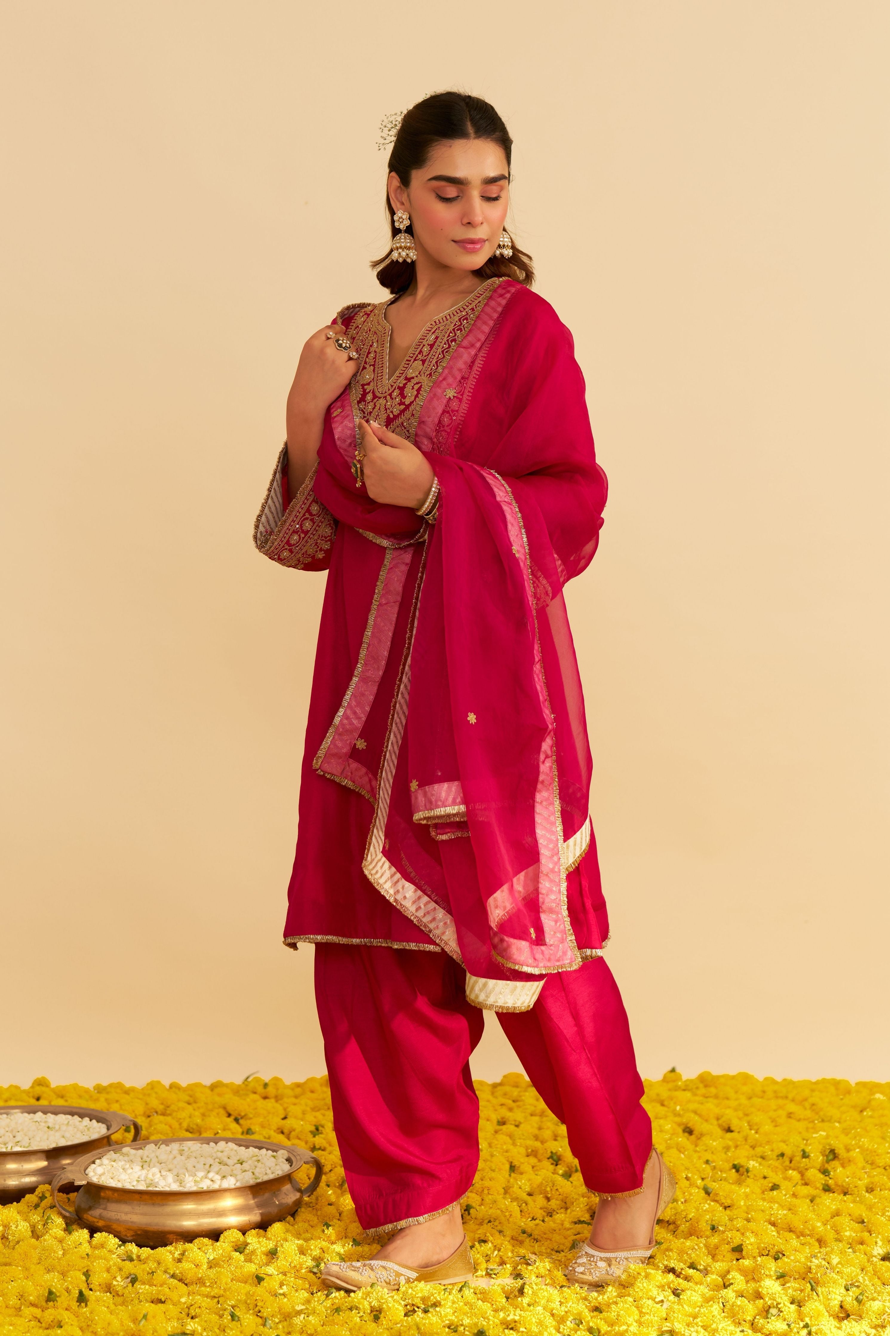 Mehza Short Chauga With Salwar