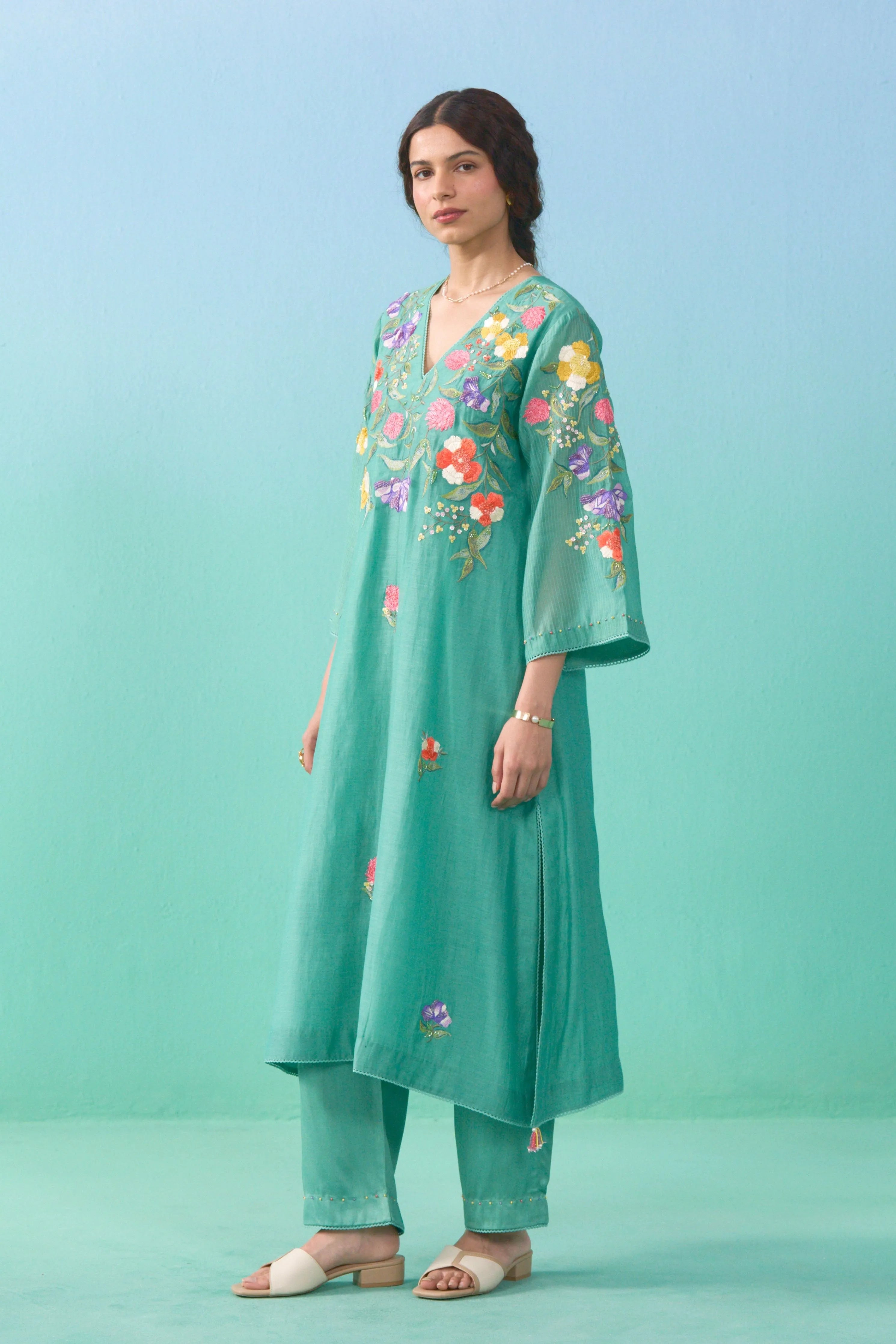 Matcha Parisa Kurta Set