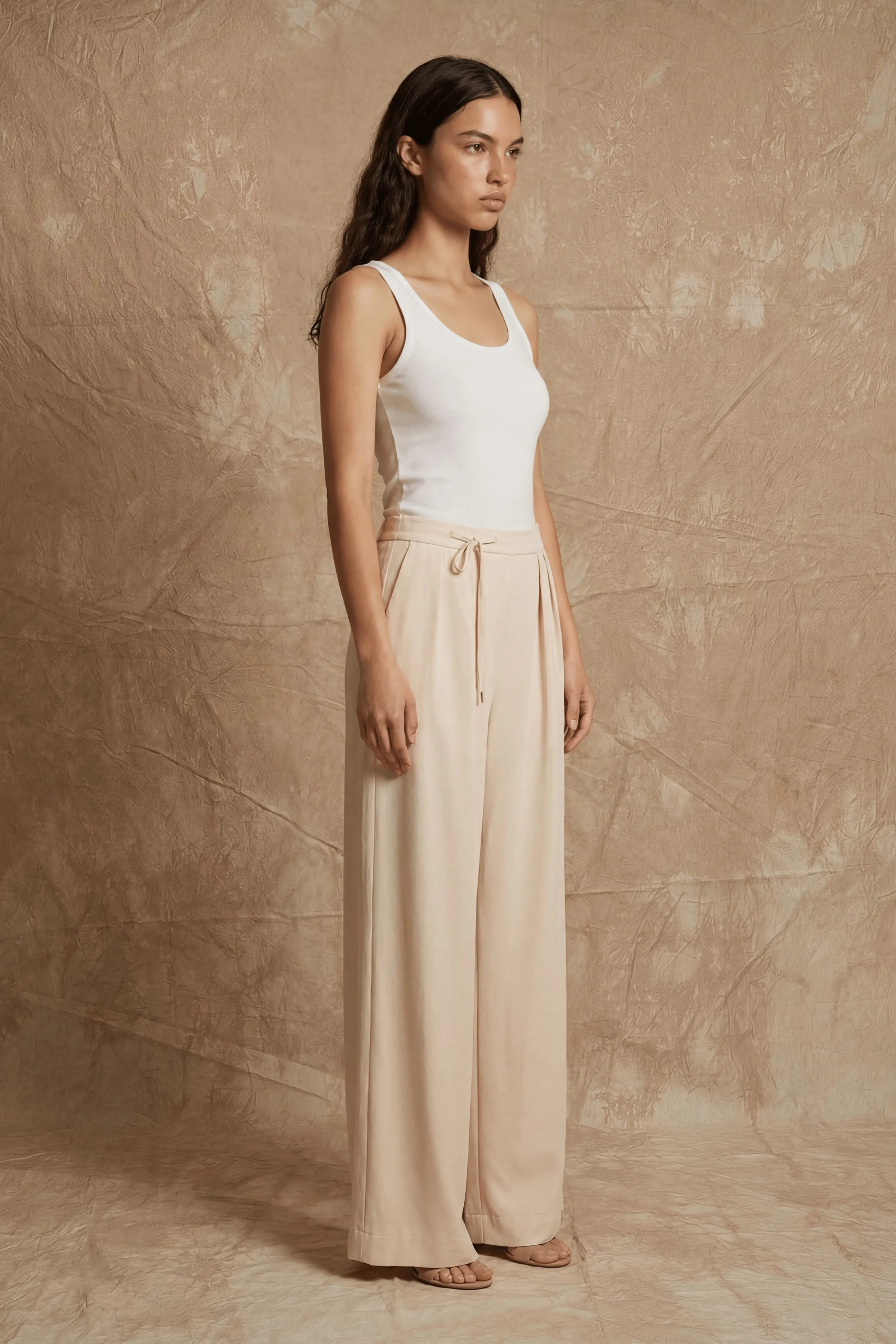 Wide-Leg Trouser