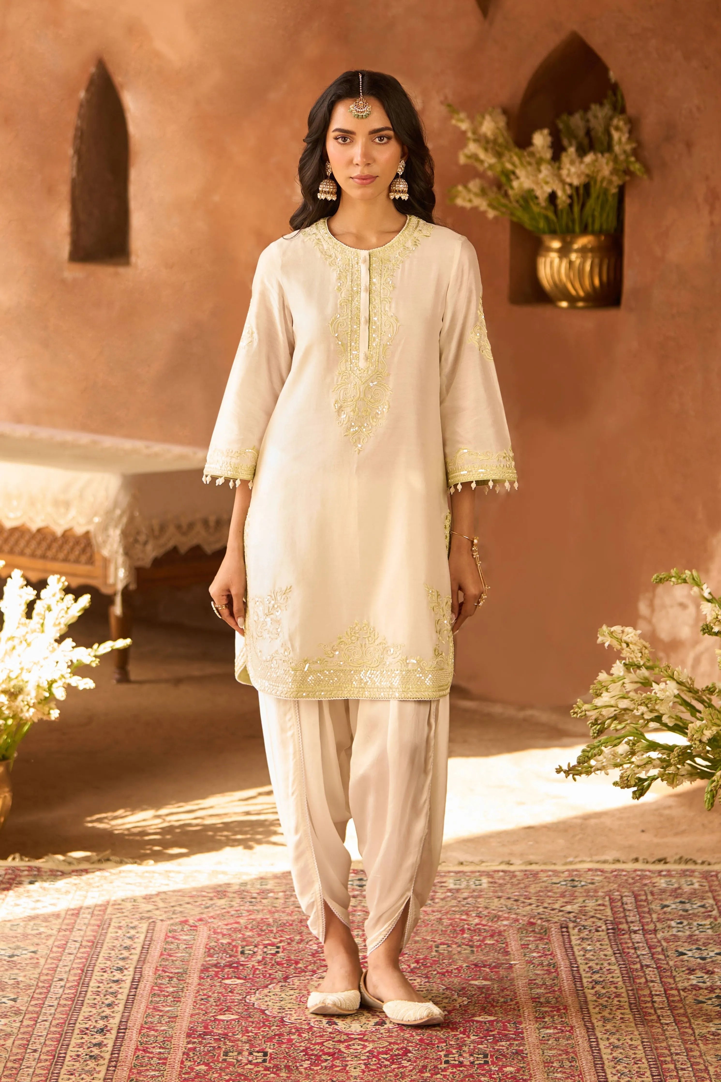 Nyra Daisy Ivory & Mint Green Short Kurta Set