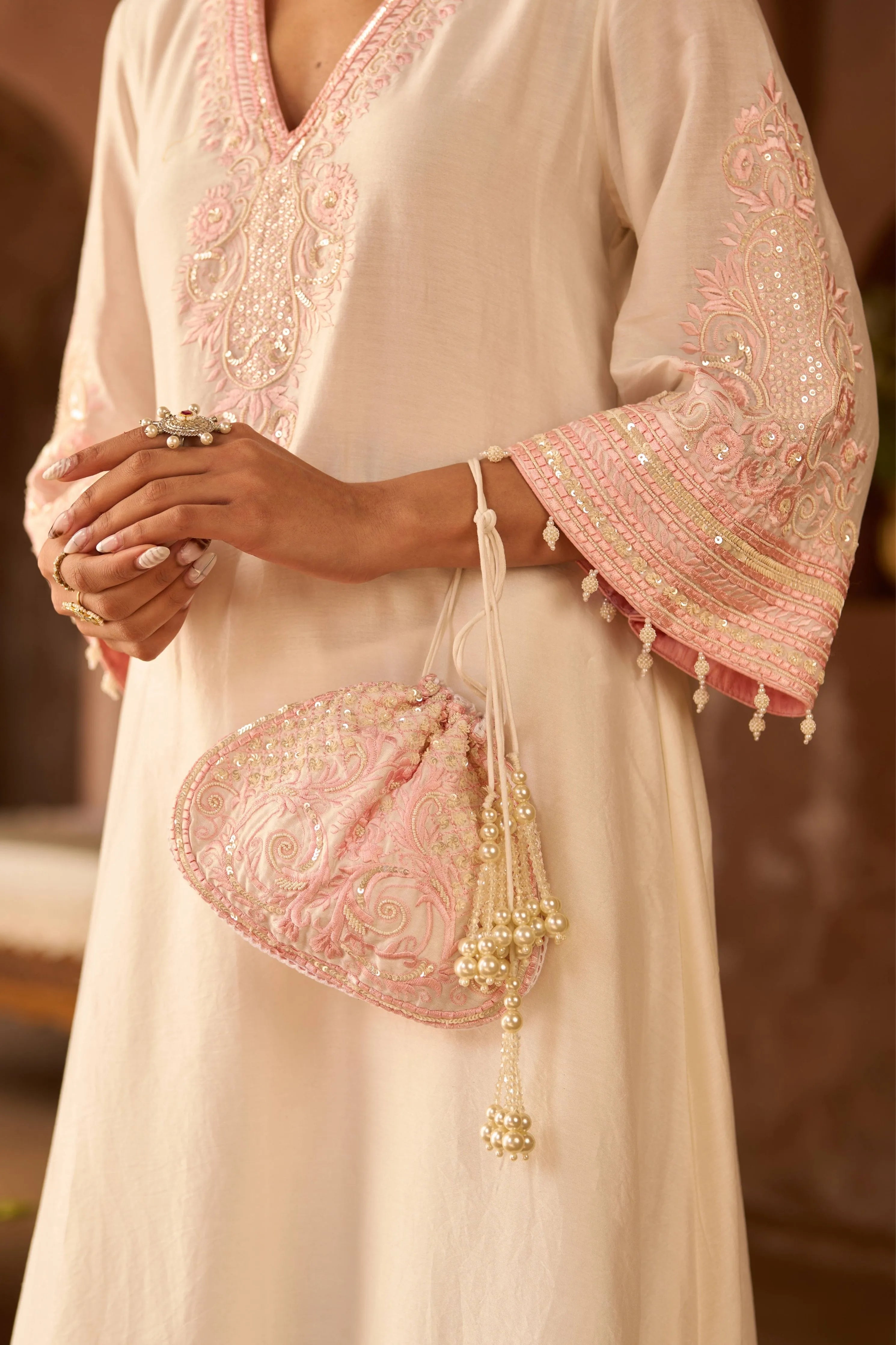 Sahabat Daisy Ivory & Pink Kaaftan Set