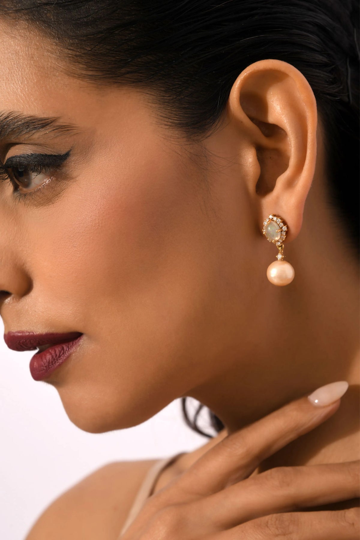 Opaline Wonder Studs