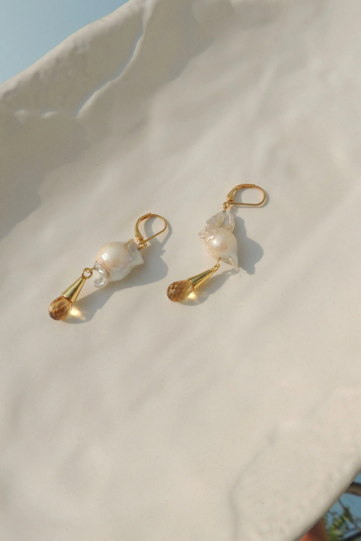Antoinette Pearl Earring