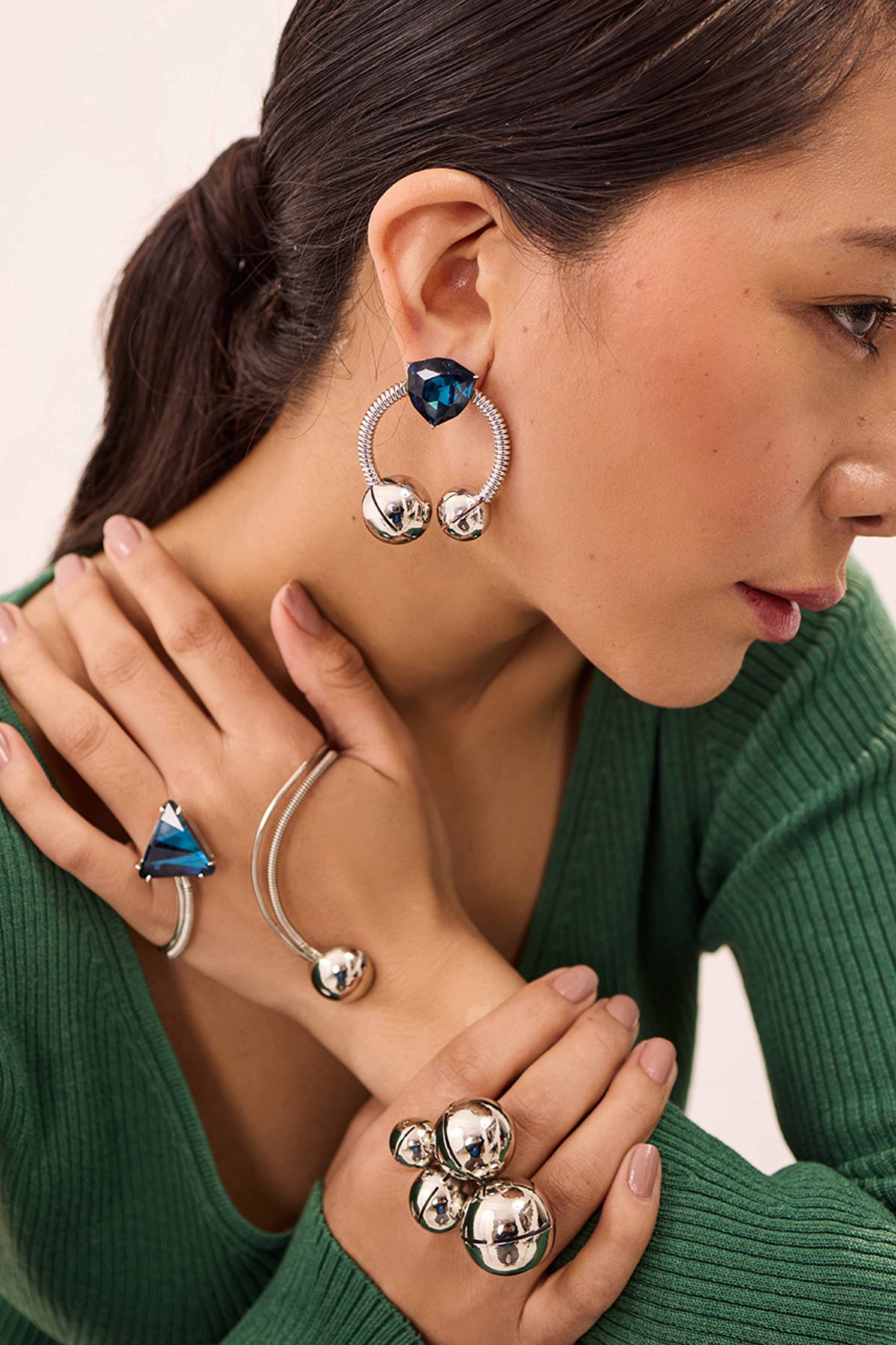 Iris Gemstone Palmcuff