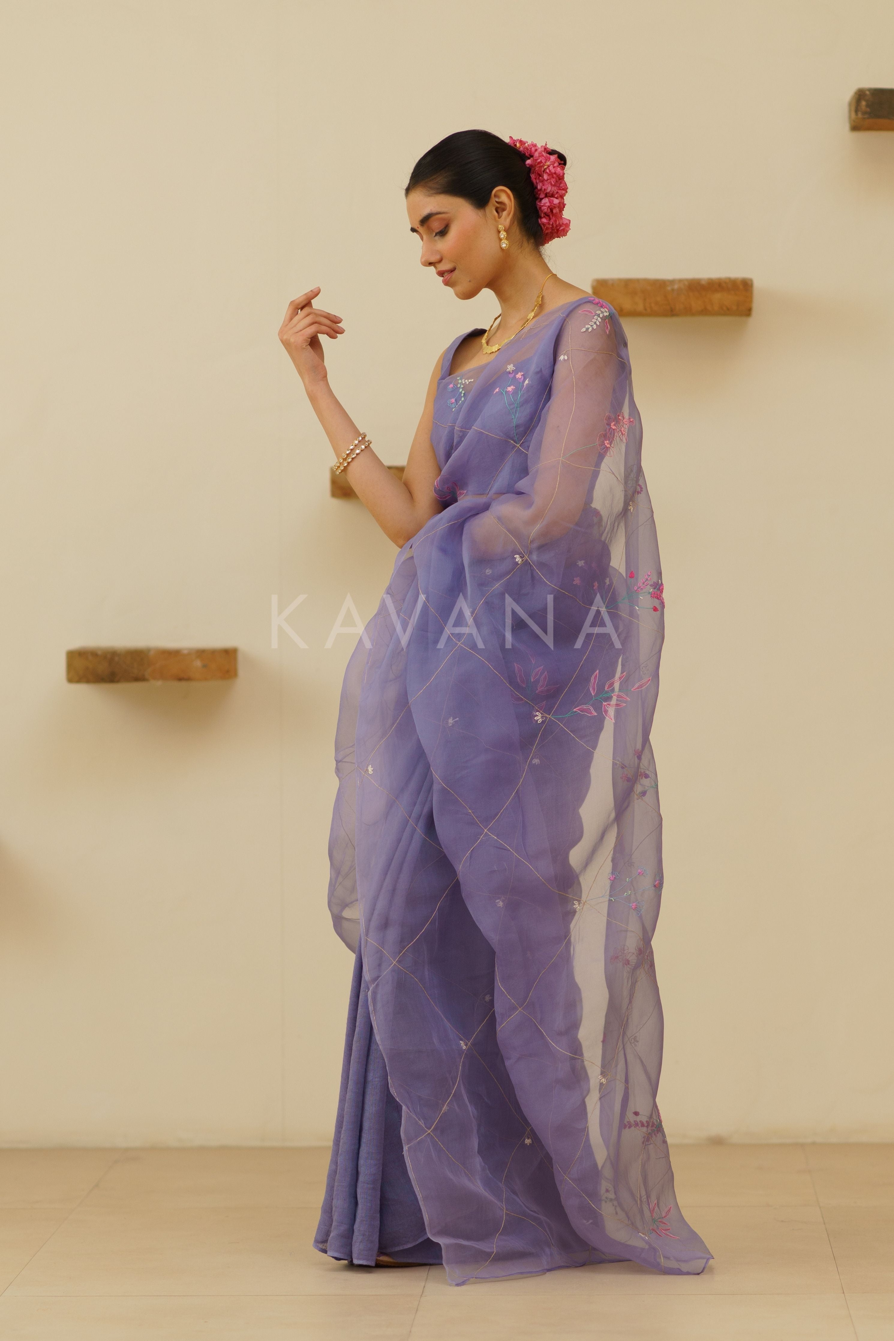 Naher Organza Linen Sari