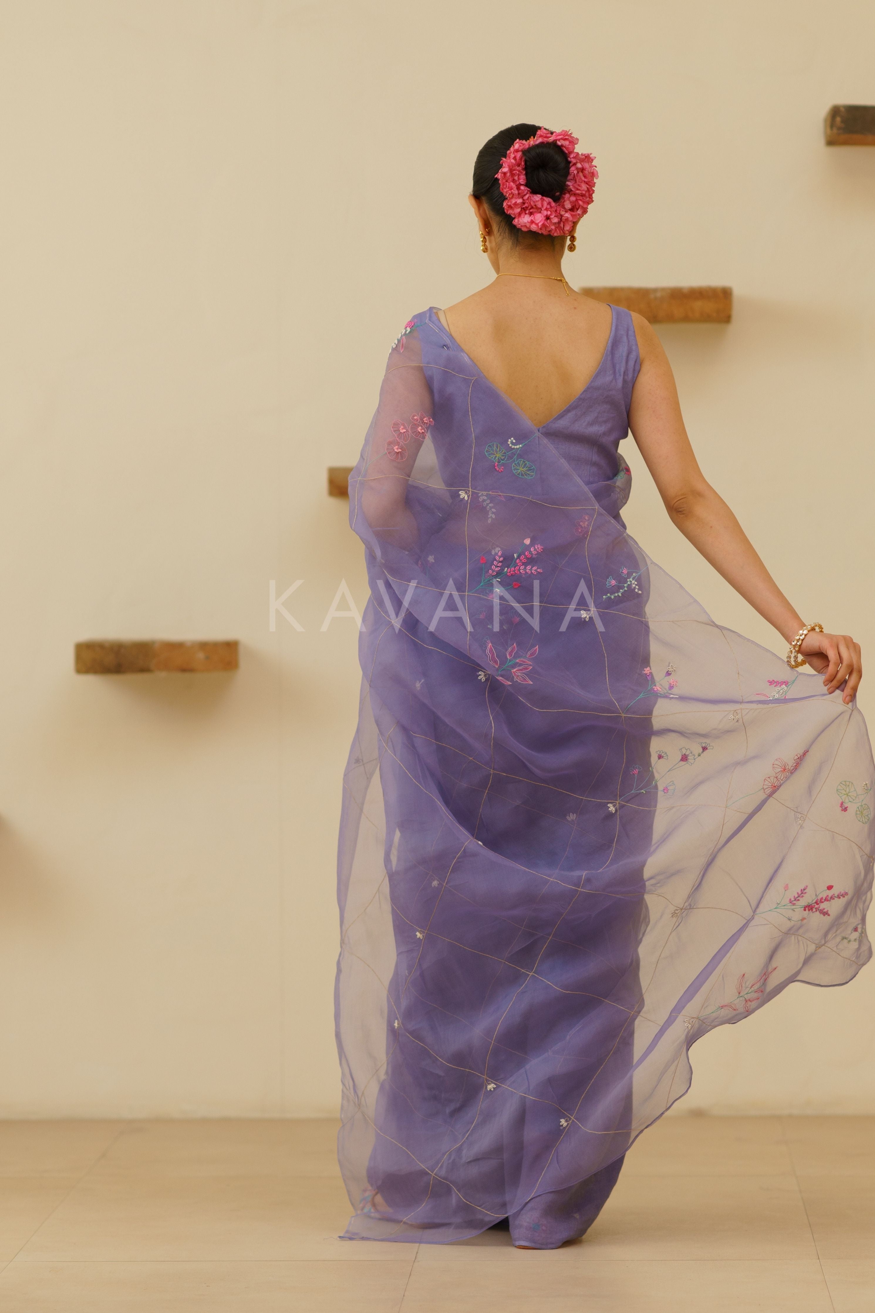 Naher Organza Linen Sari