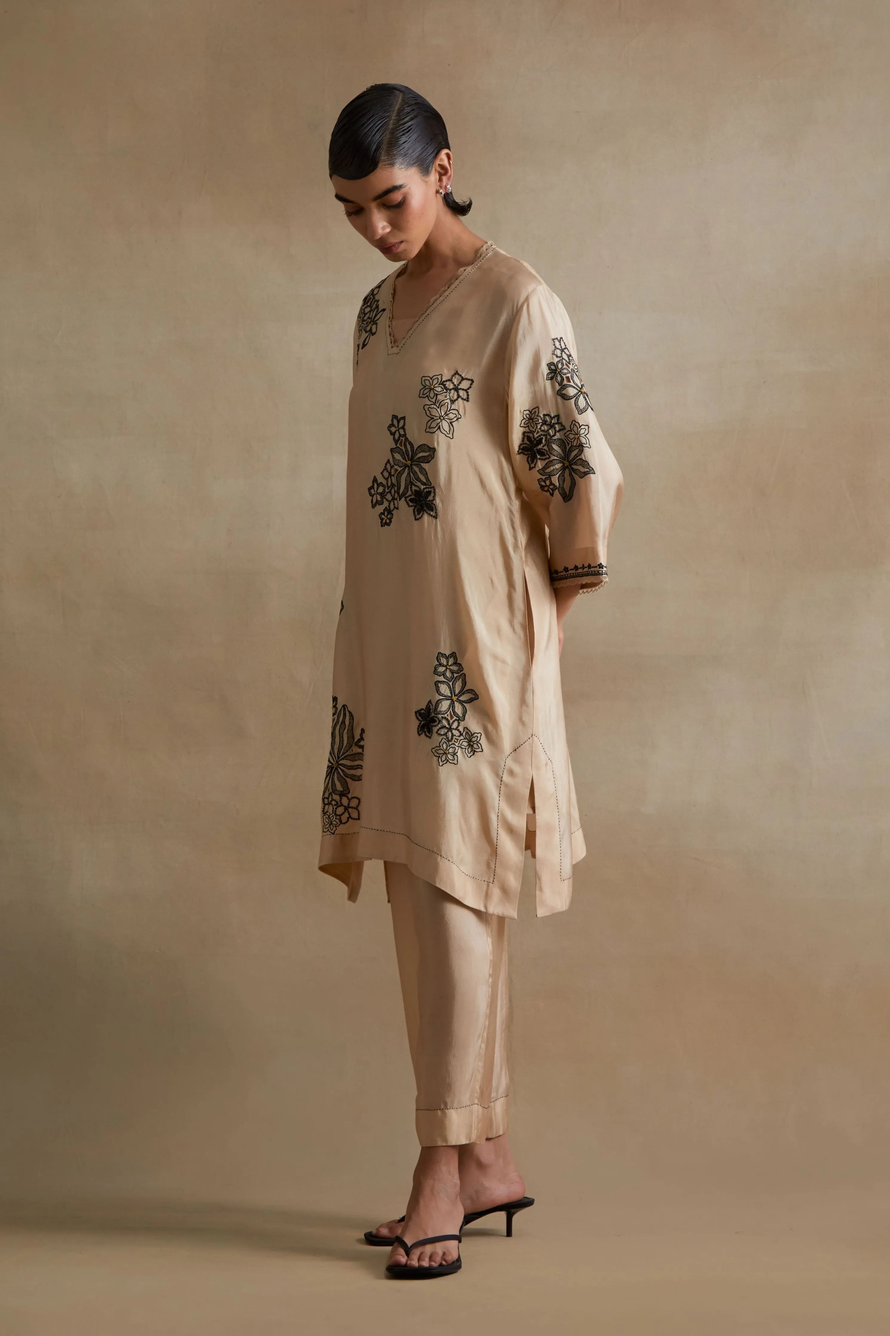 Clay Handcrafted Floral Tunic Set