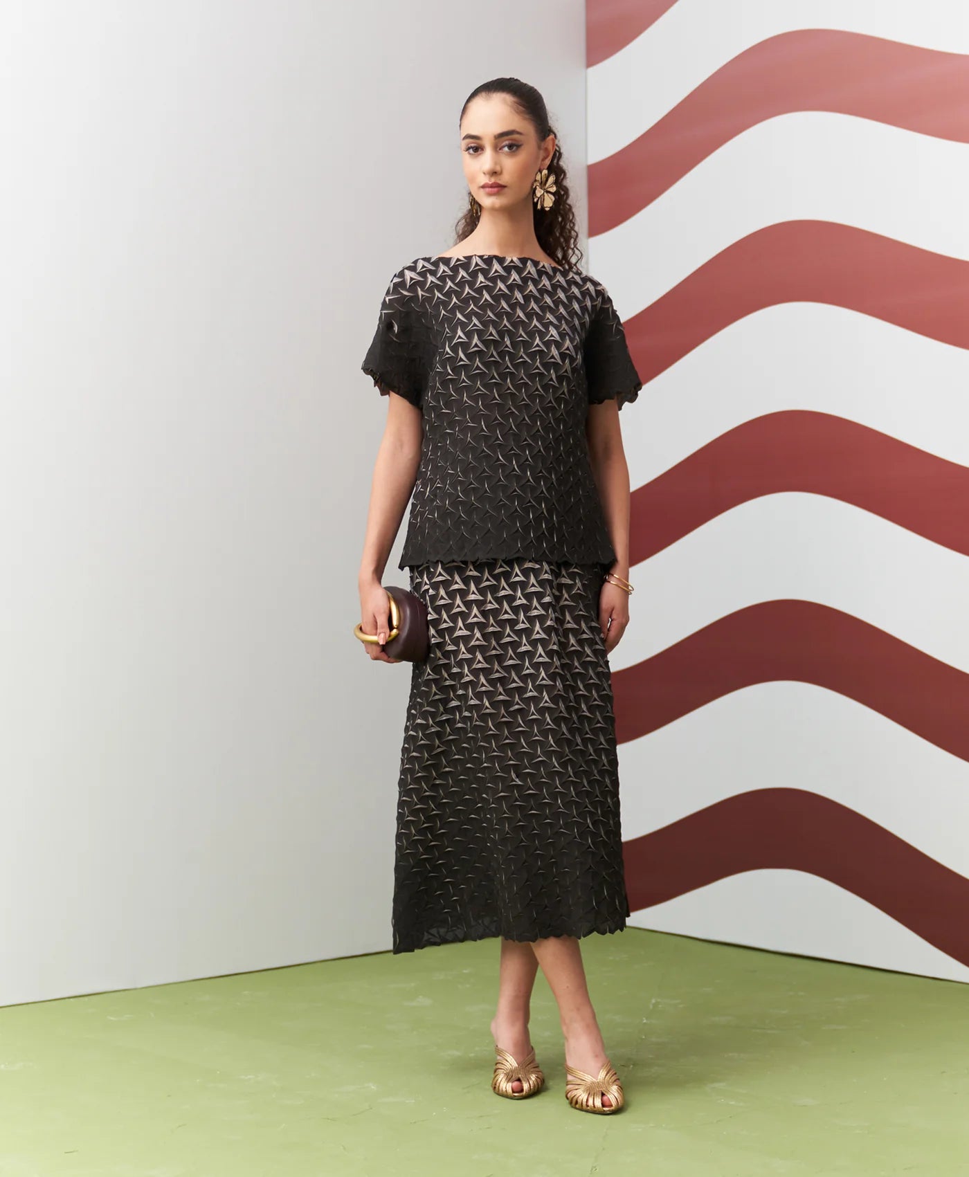 BEIGE BLACK ALTO SKIRT SET