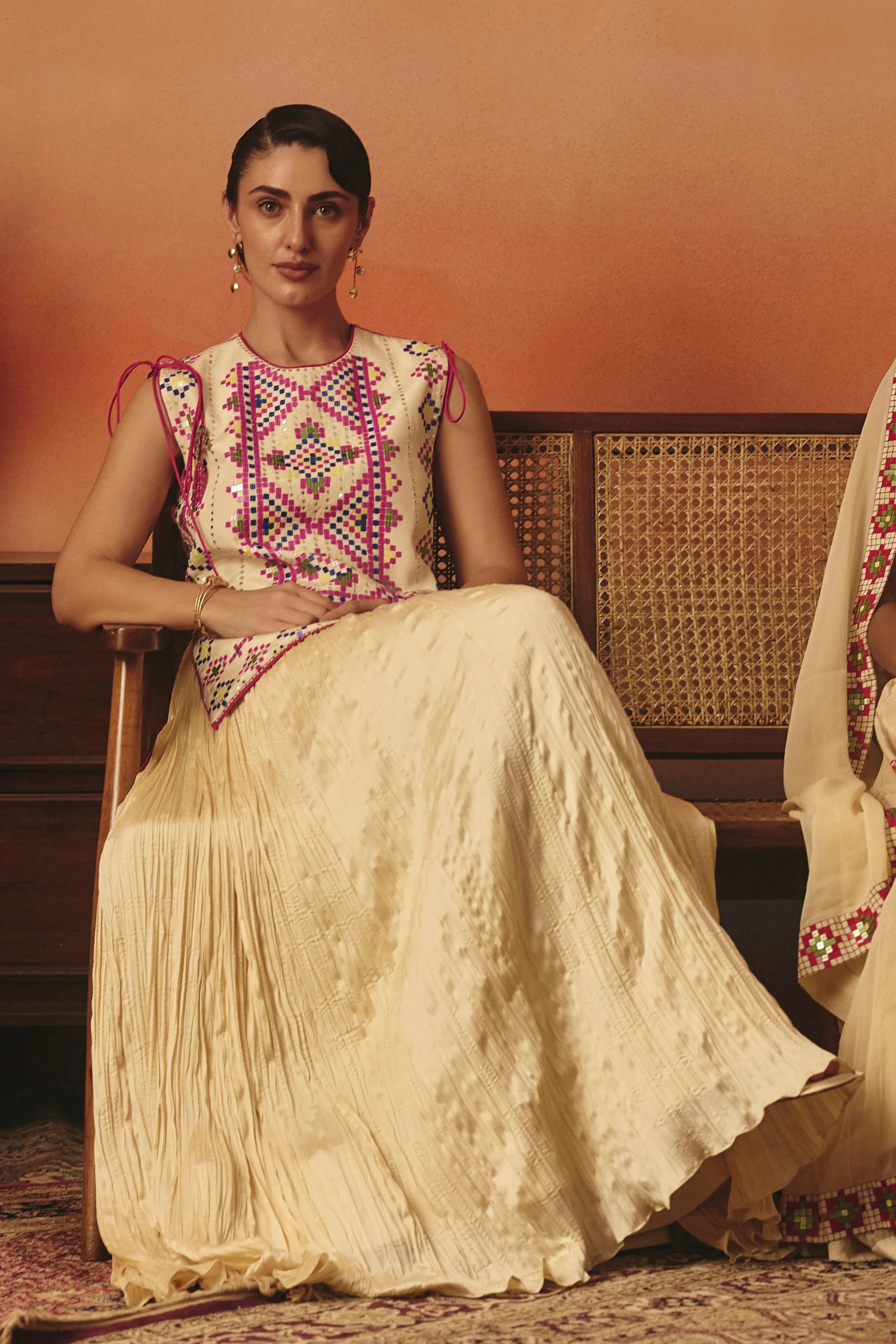 Ajna Lehnga Set