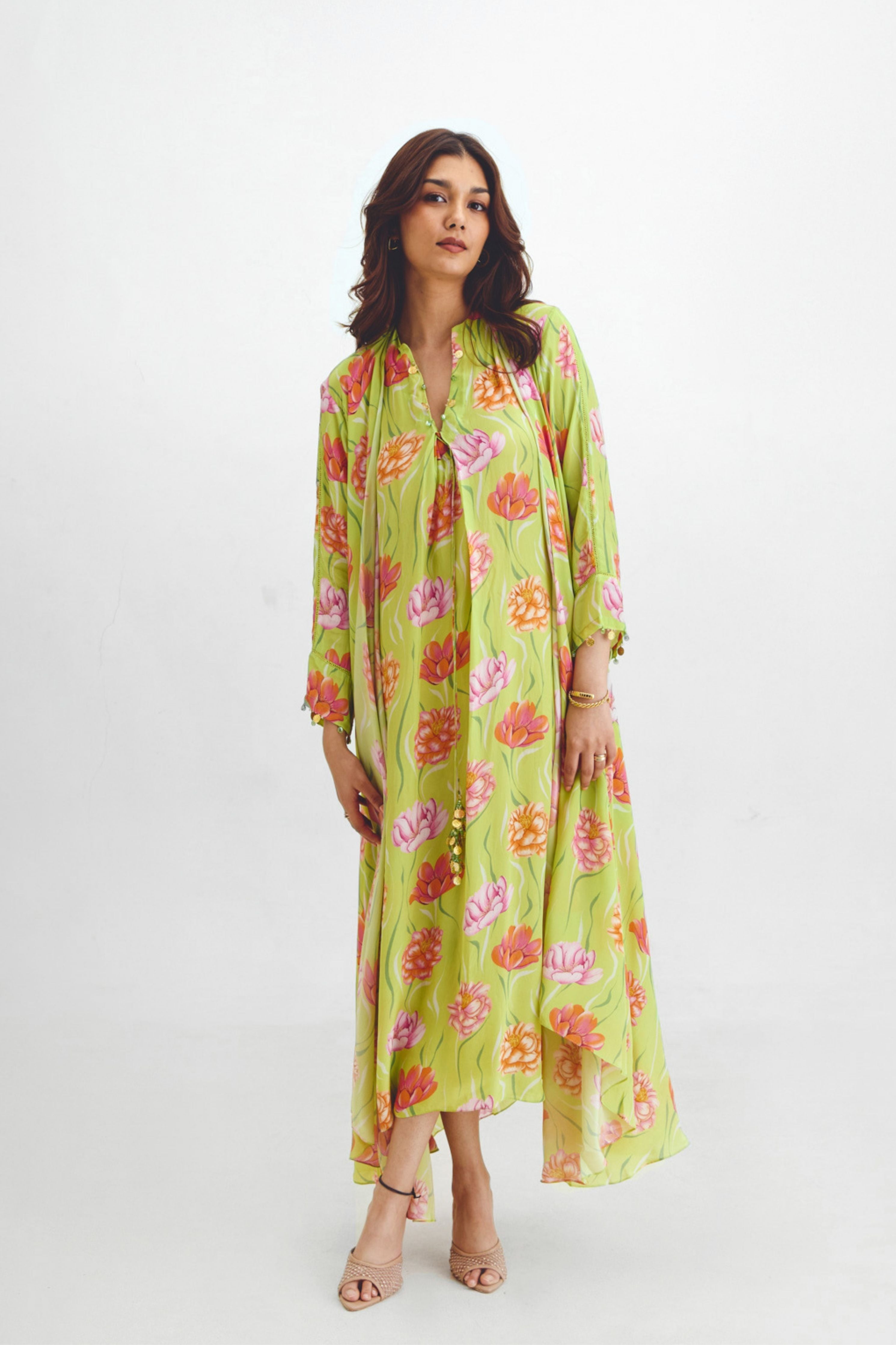 Box Pleated Tunic Asymmetrical Cape Set In Remi